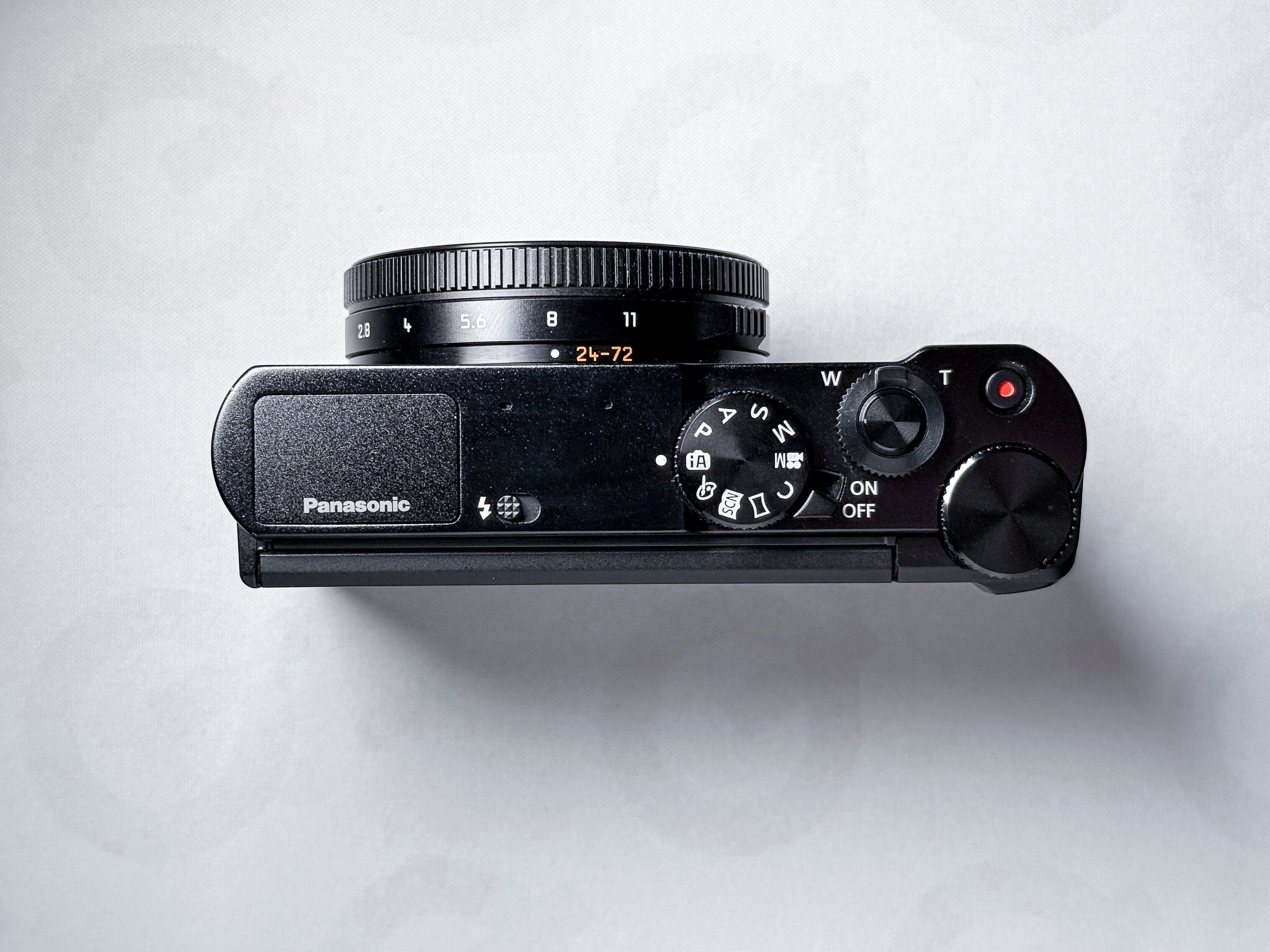 Panasonic Lumix LX15 - LX10 with Leica Summilux 4k Video - Warranty, Near Mint Condition