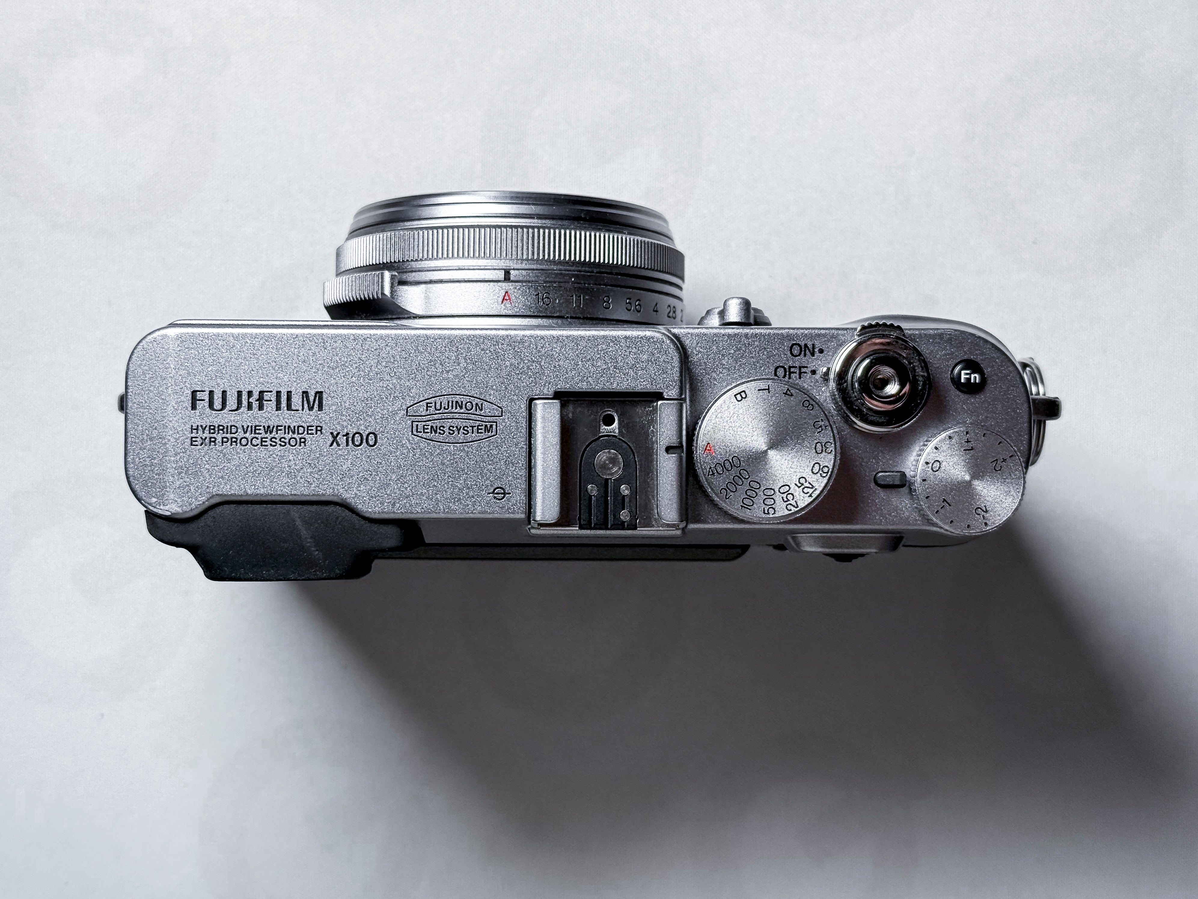 Fujifilm X100 APS-C 23mm f/2.0 Compact Camera - 1 Year Warranty Excellent Fuji
