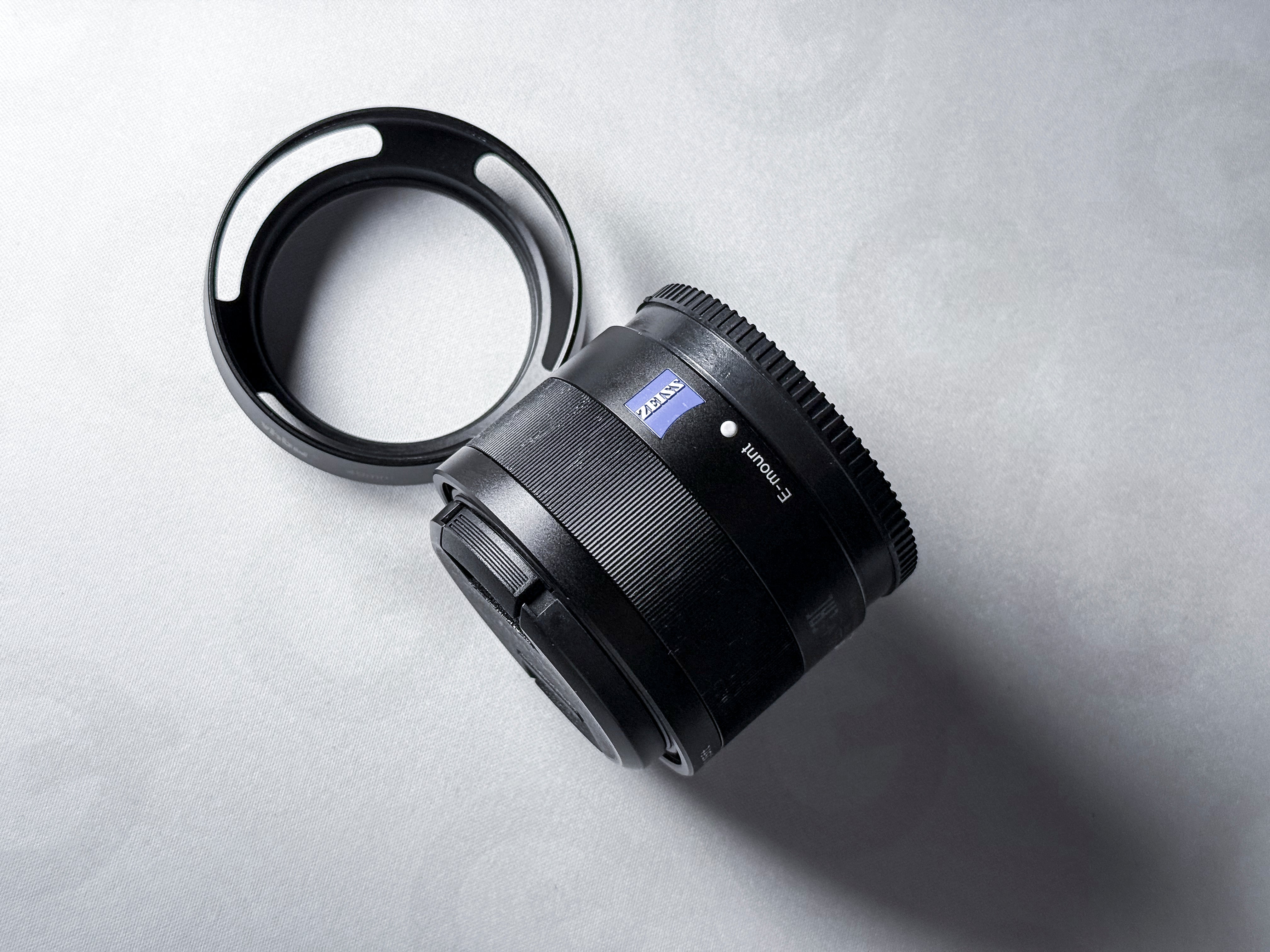 Sony Zeiss Sonnar 35mm f/2.8 FE ZA Lens for Mirrorless - 1 Year Warranty, Exc.