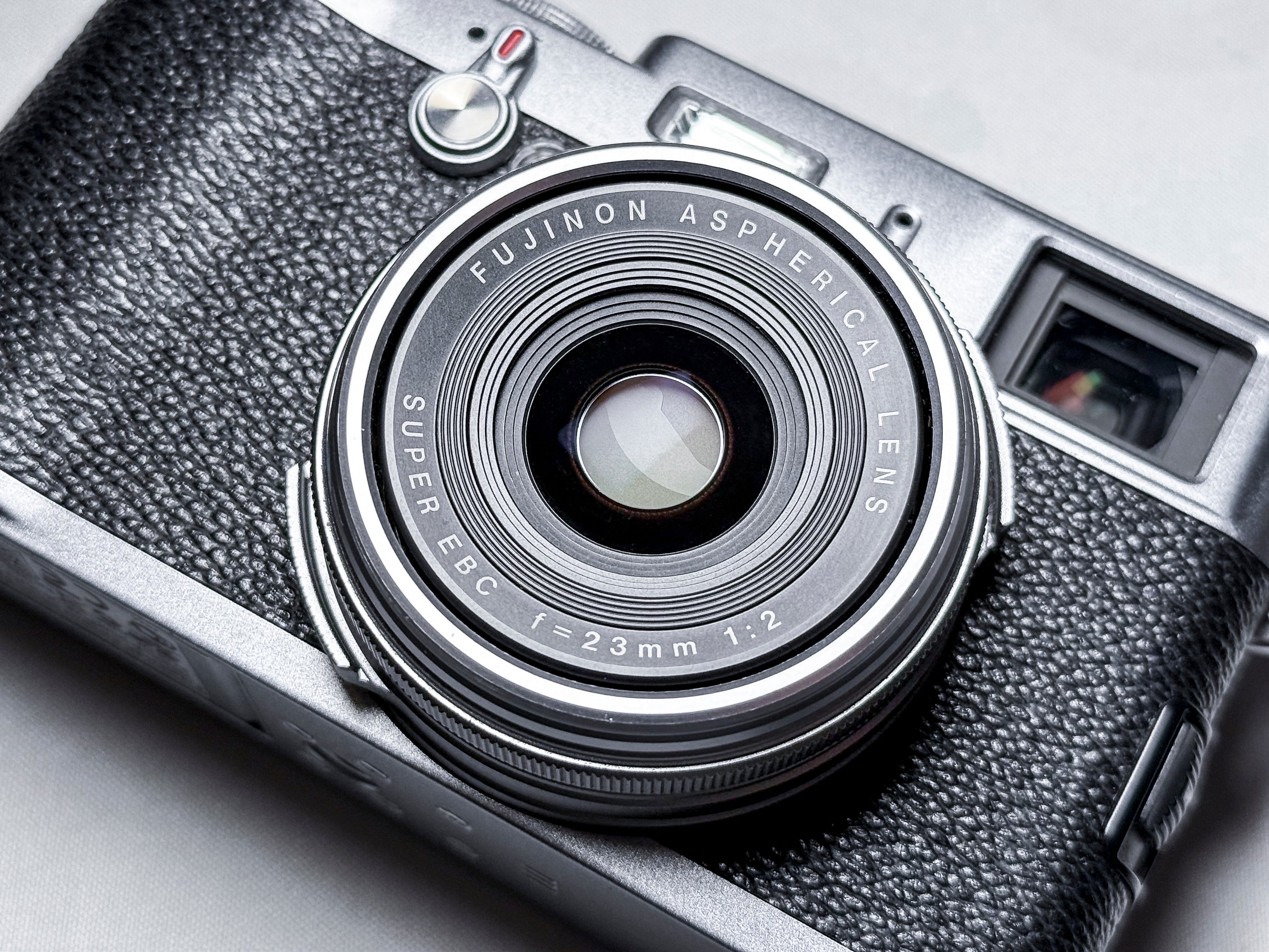 Fujifilm X100 APS-C 23mm f/2.0 Compact Camera - 1 Year Warranty Excellent Fuji