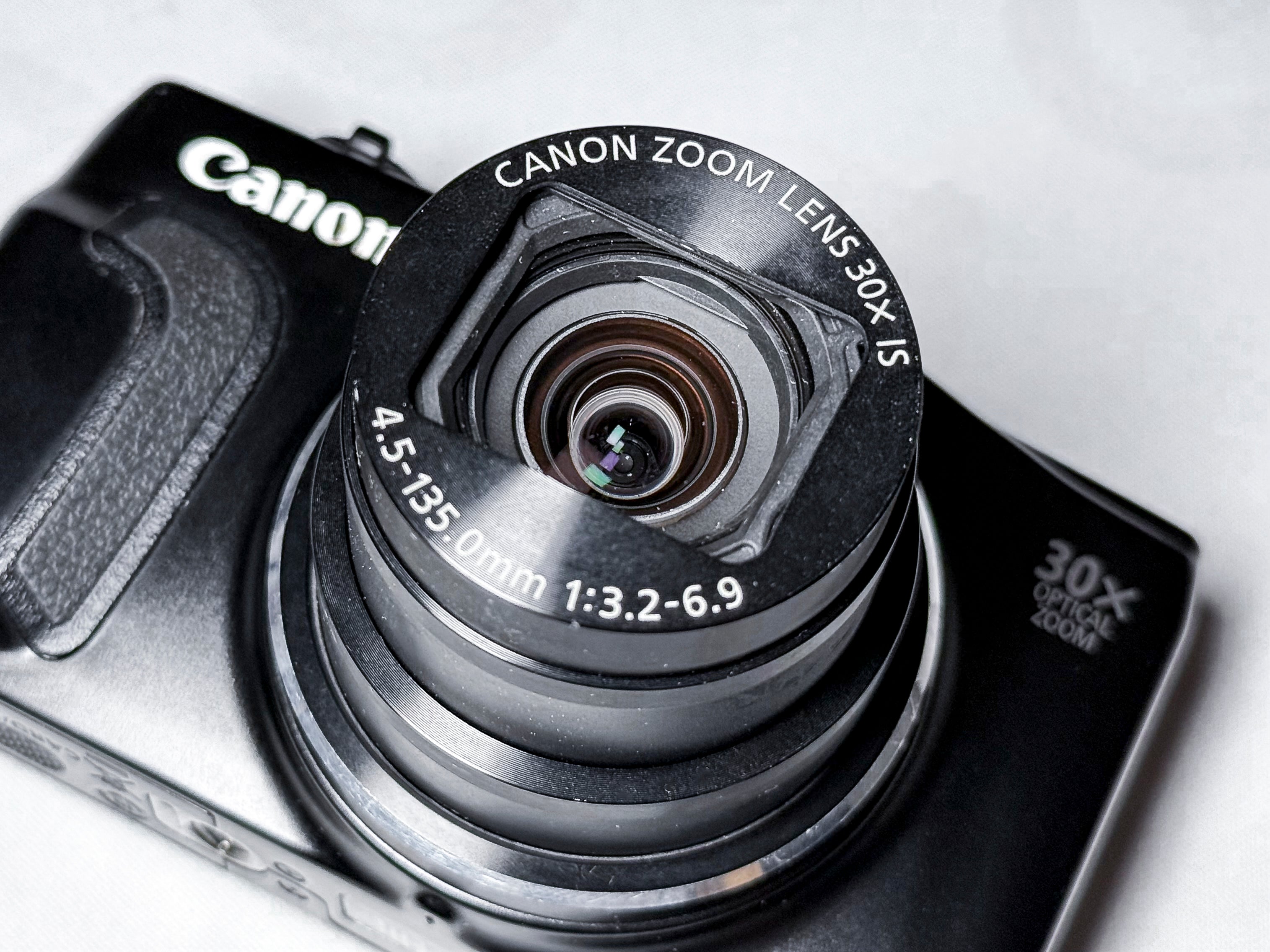 Canon SX700 HS Powershot 30X Zoom - 1 Year Warranty, Perfectly Working