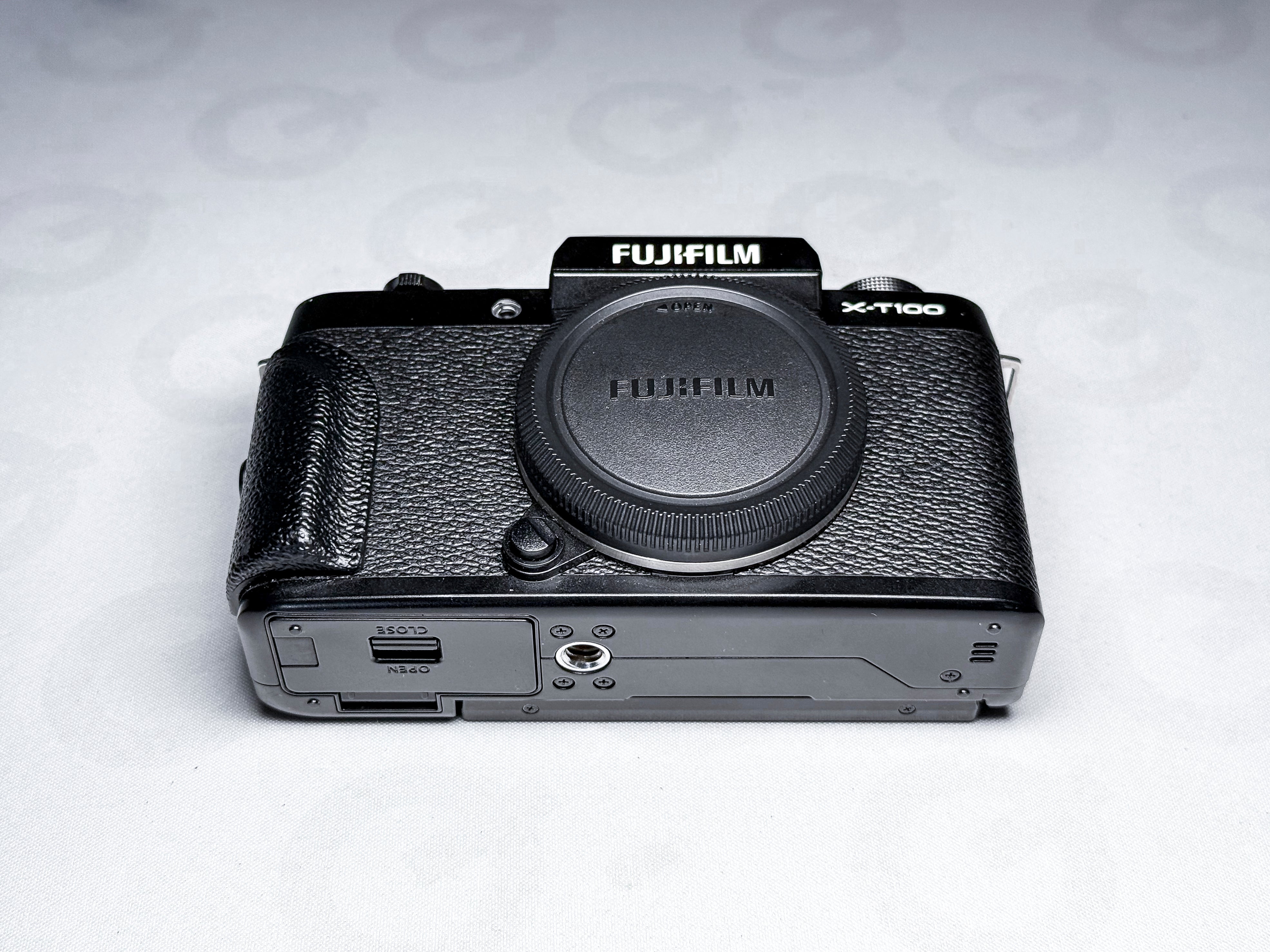 Fujifilm X-T100 APS-C Mirrorless - 1 Year Warranty, Perfectly Working Fuji XT100