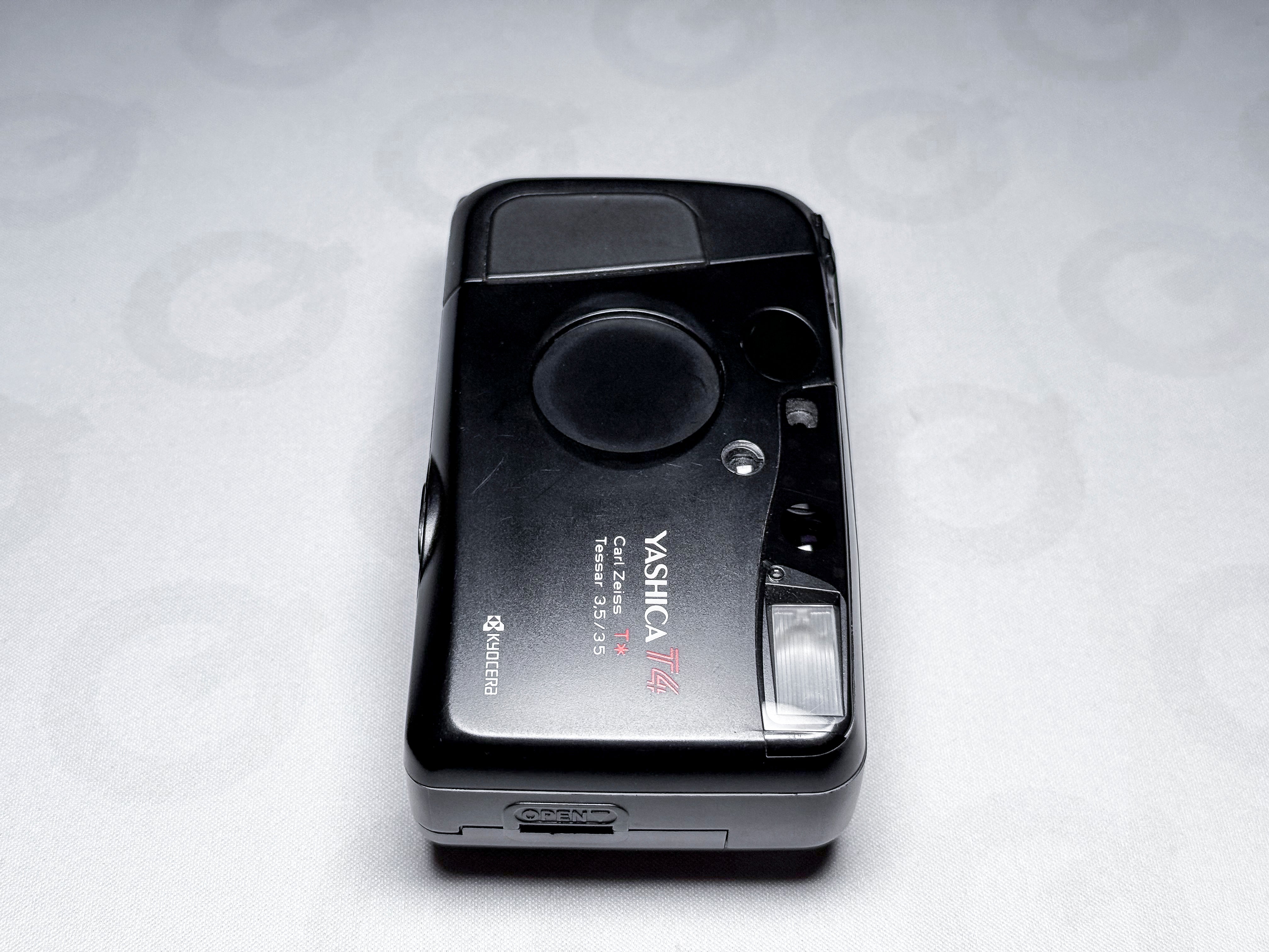 Rare Yashica T4 D Date 35mm Film Camera Zeiss Lens - Excellent, Film Tested