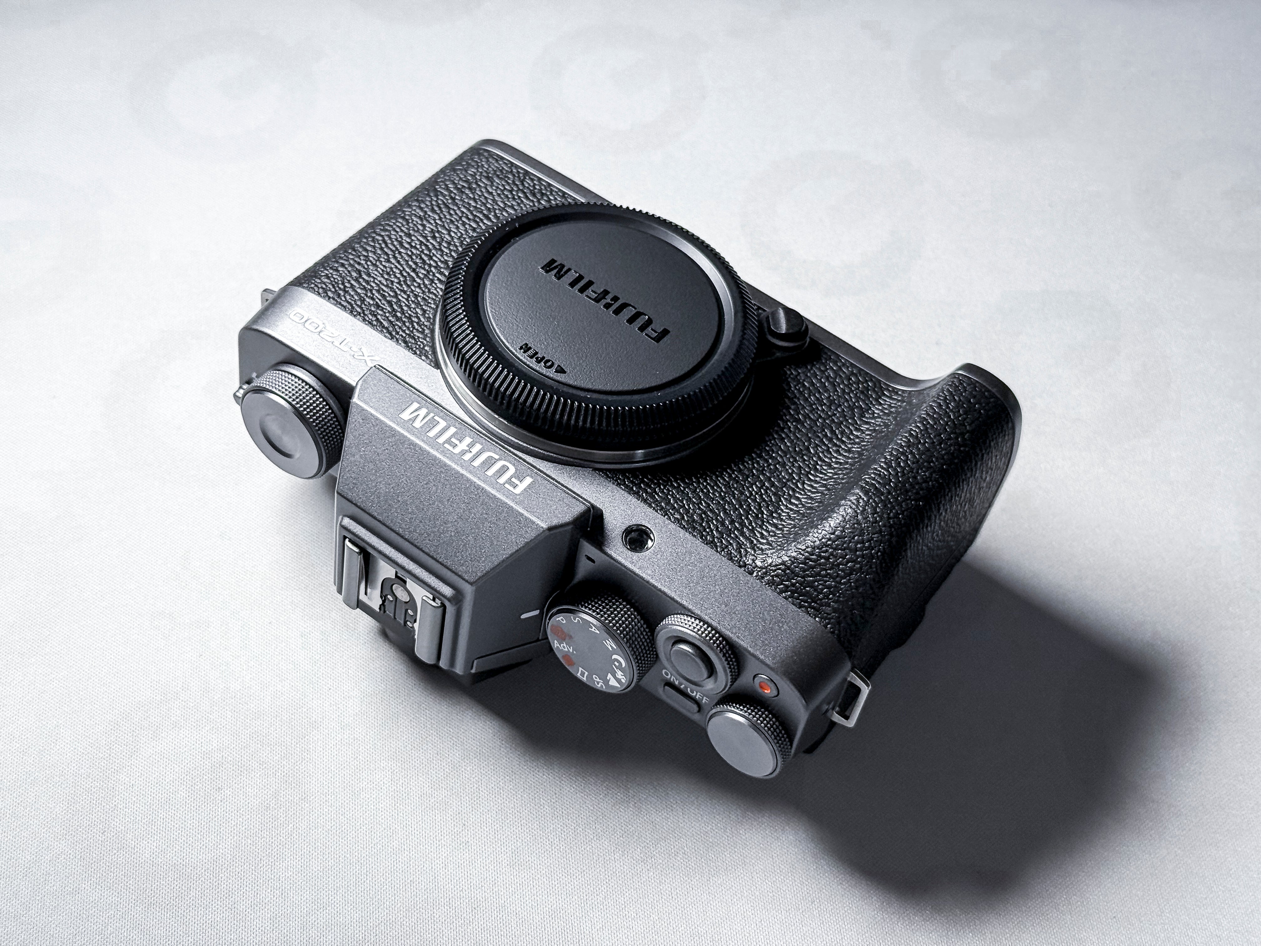 Fujifilm X-T200 APS-C Mirrorless - 1 Year Warranty, Perfectly Working Fuji XT200