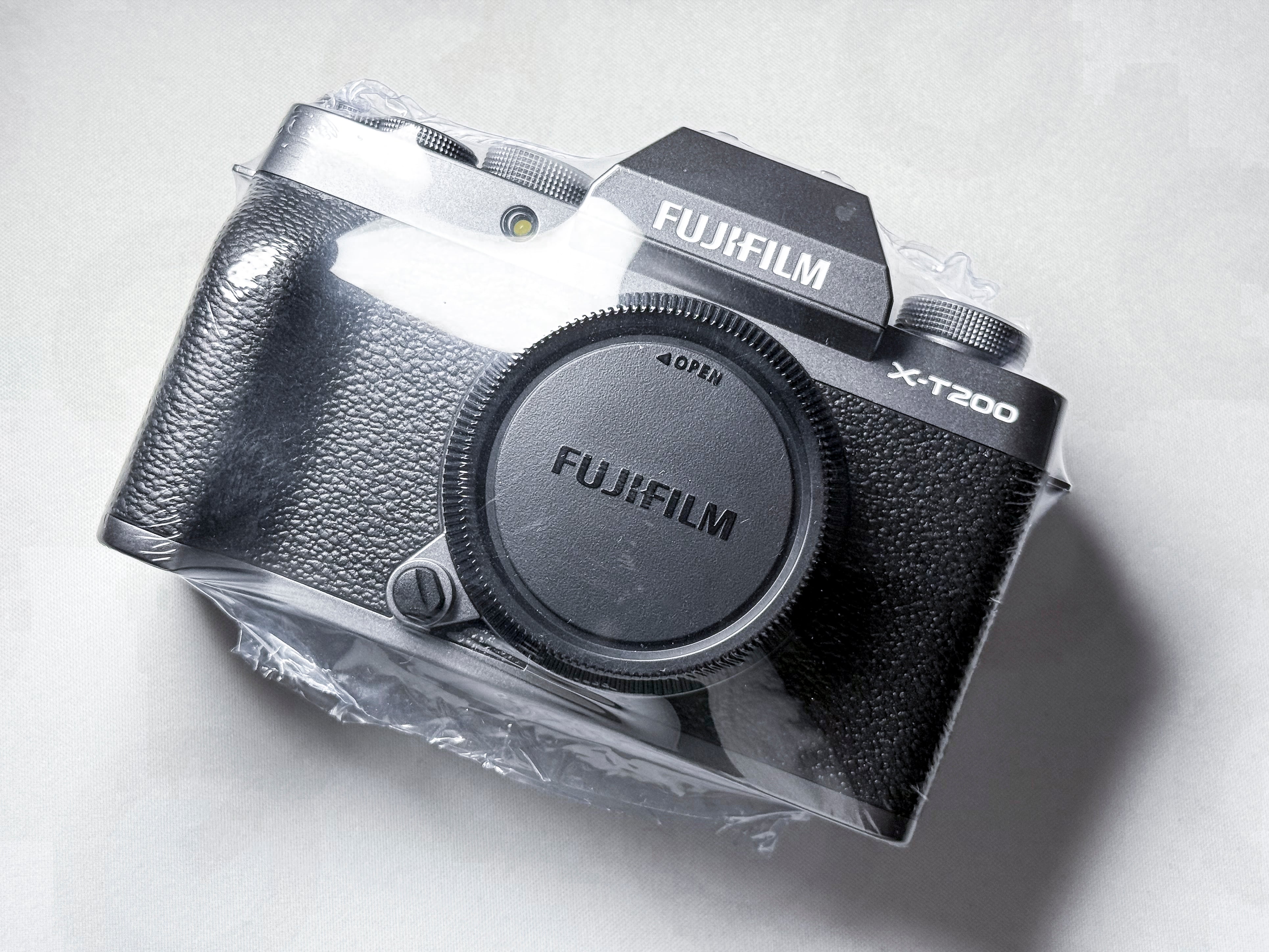 Fujifilm X-T200 APS-C Mirrorless - 1 Year Warranty, Perfectly Working Fuji XT200