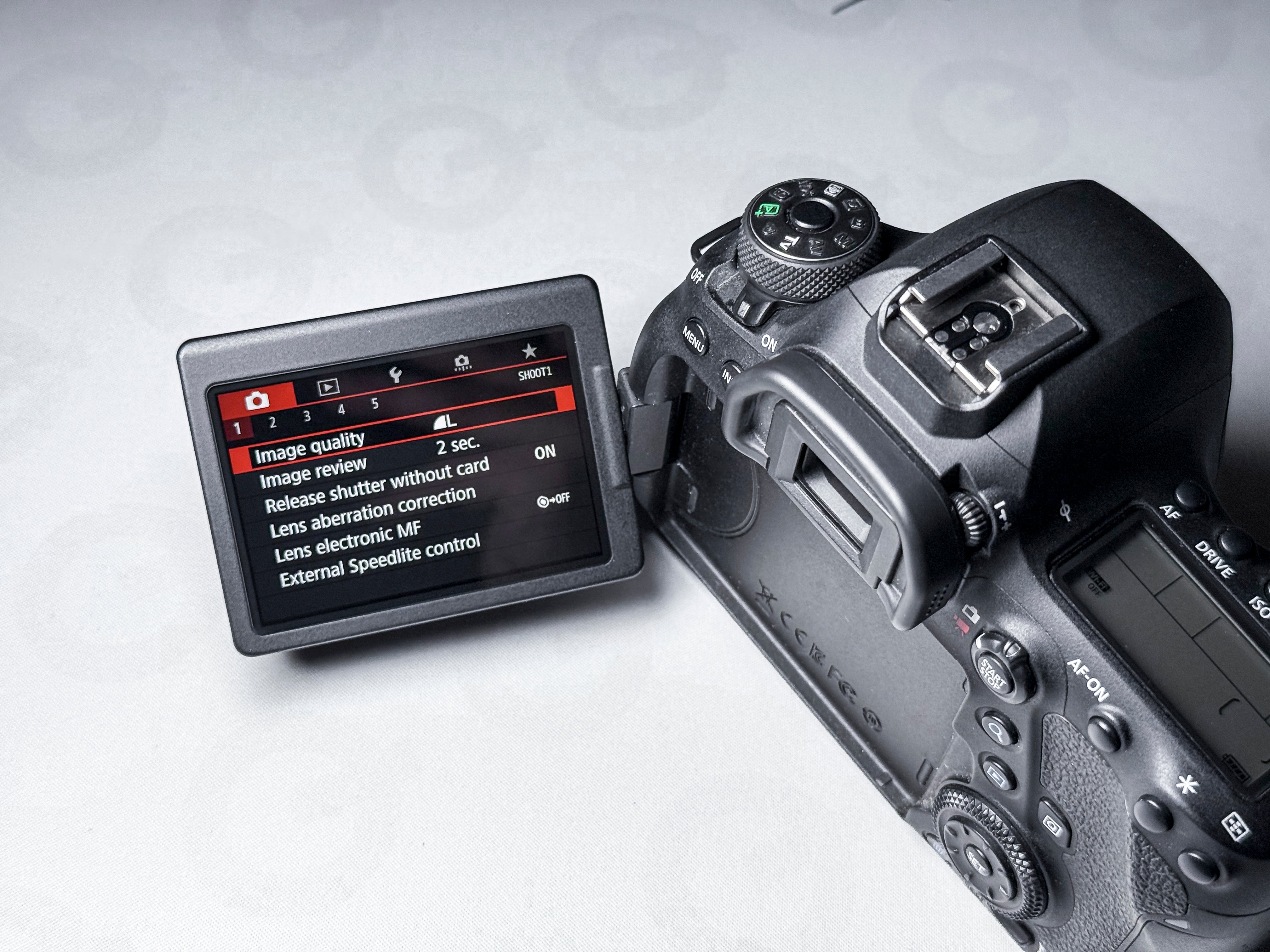 Canon EOS 6D Mark II EF DSLR - 1 Year Warranty, Excellent, 10K Shutter!
