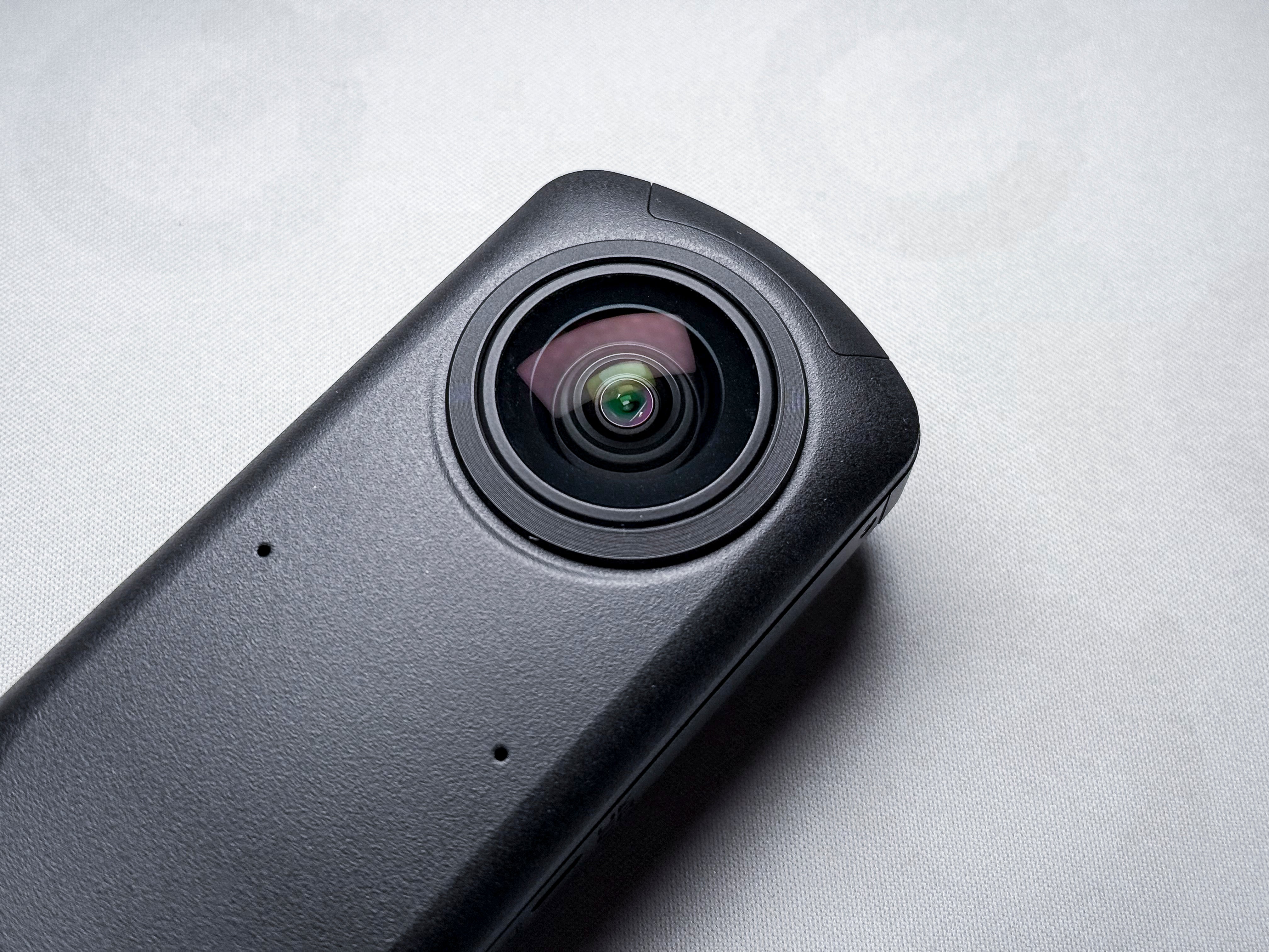 Fotocamera Ricoh Theta Z1 360 con sensore da 1 pollice - 1 anno di garanzia, quasi perfetta