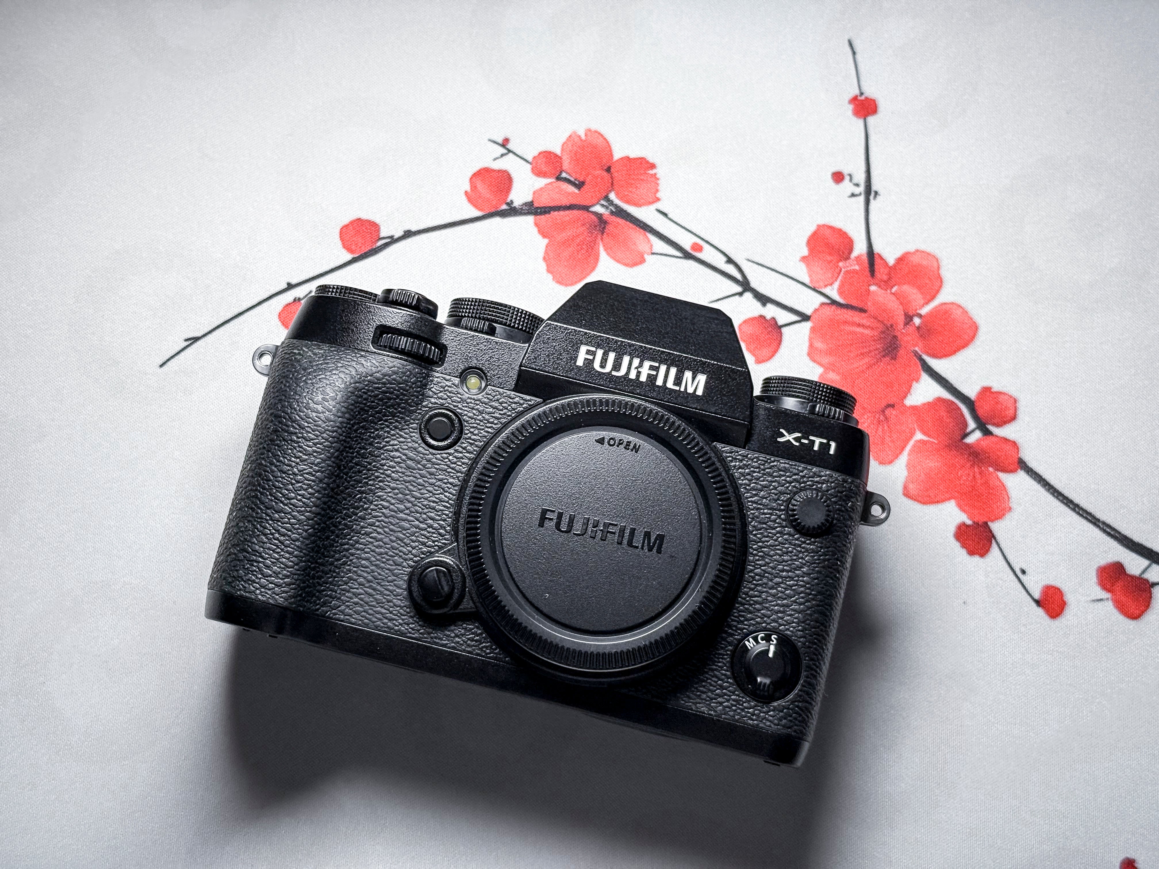 Fujifilm X-T1 Mirrorless APS-C - 1 Year Warranty, Excellent Fuji XT1