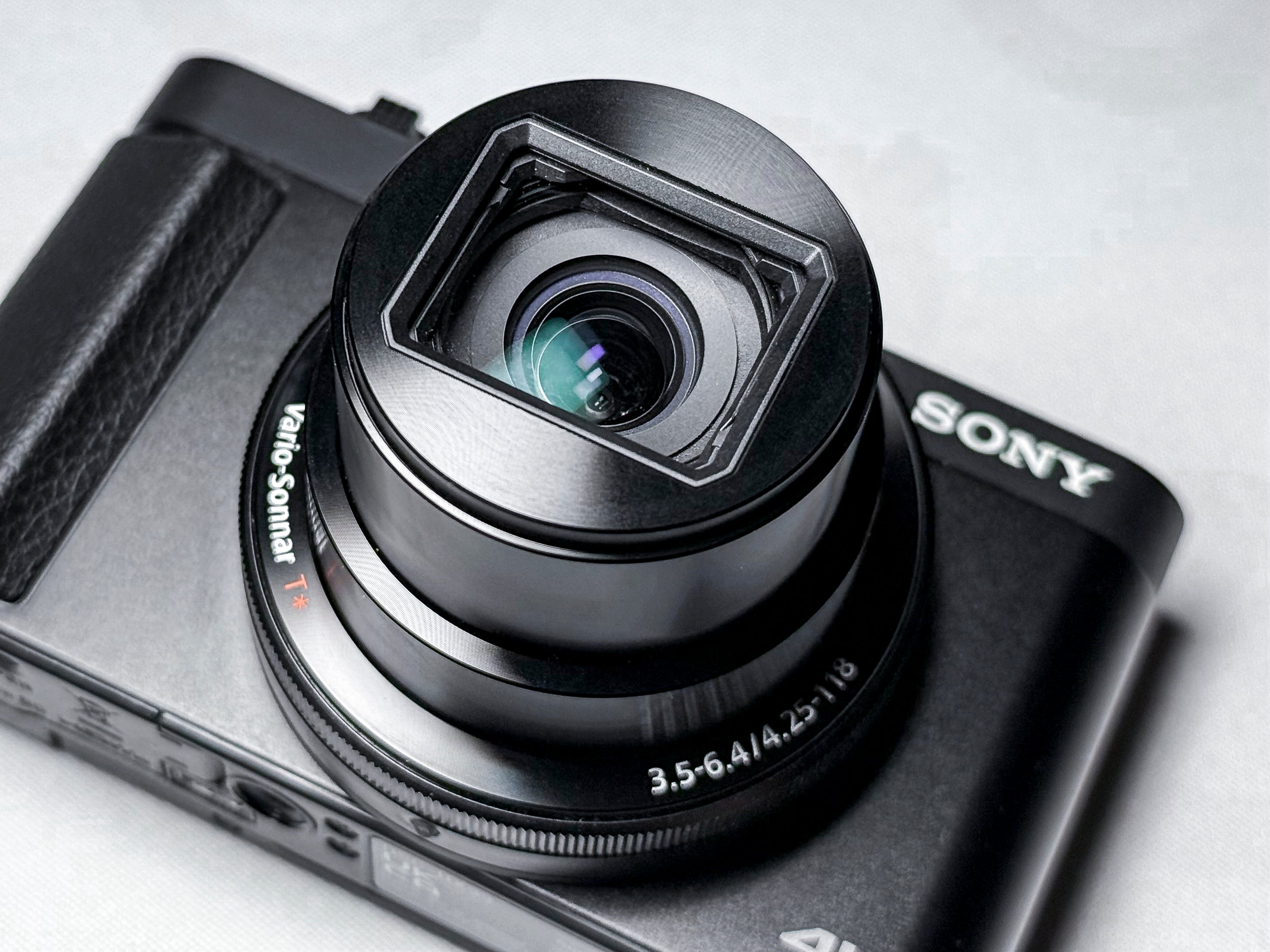 Sony Cyber-shot HX99 18.2 Mpx 4K 30X Zoom - 1 Year Warranty, Near Mint HX-99