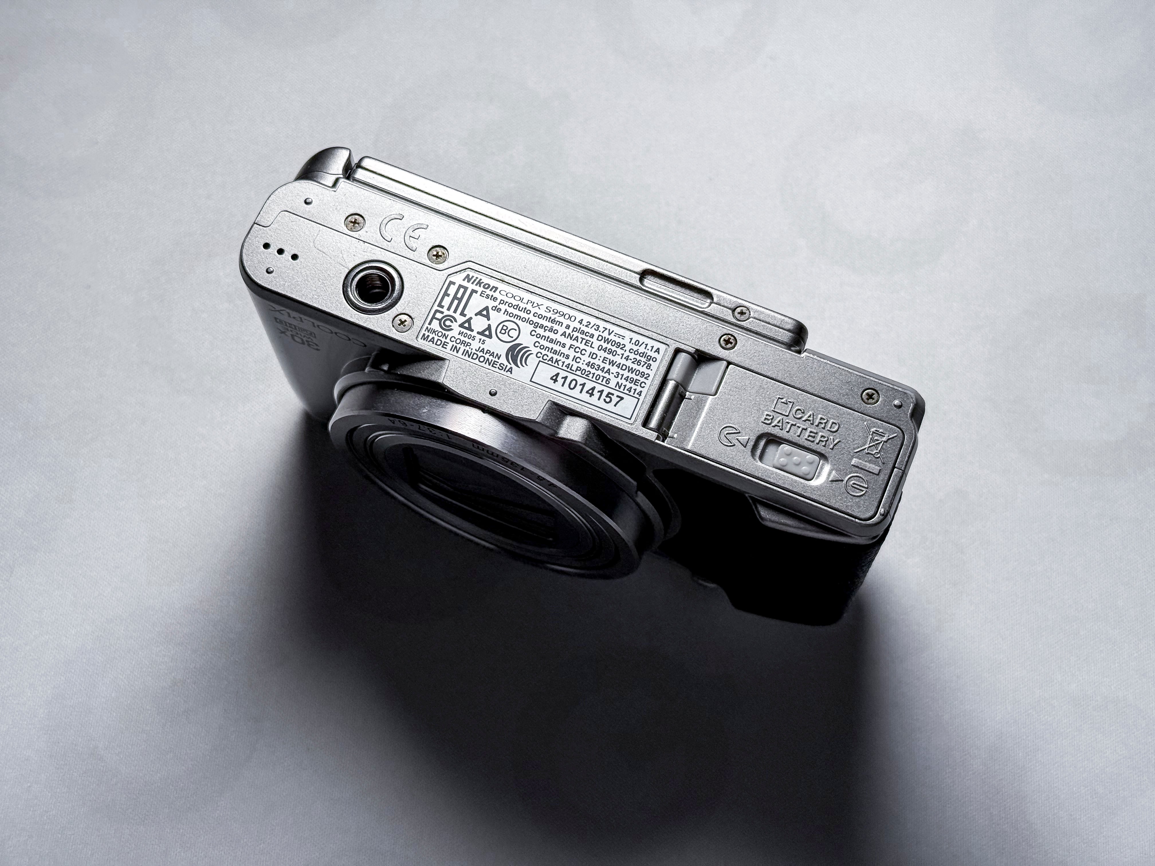 Nikon S9900 Coolpix 30x Zoom 16mpx - 1 Year Warranty, Perfectly Working