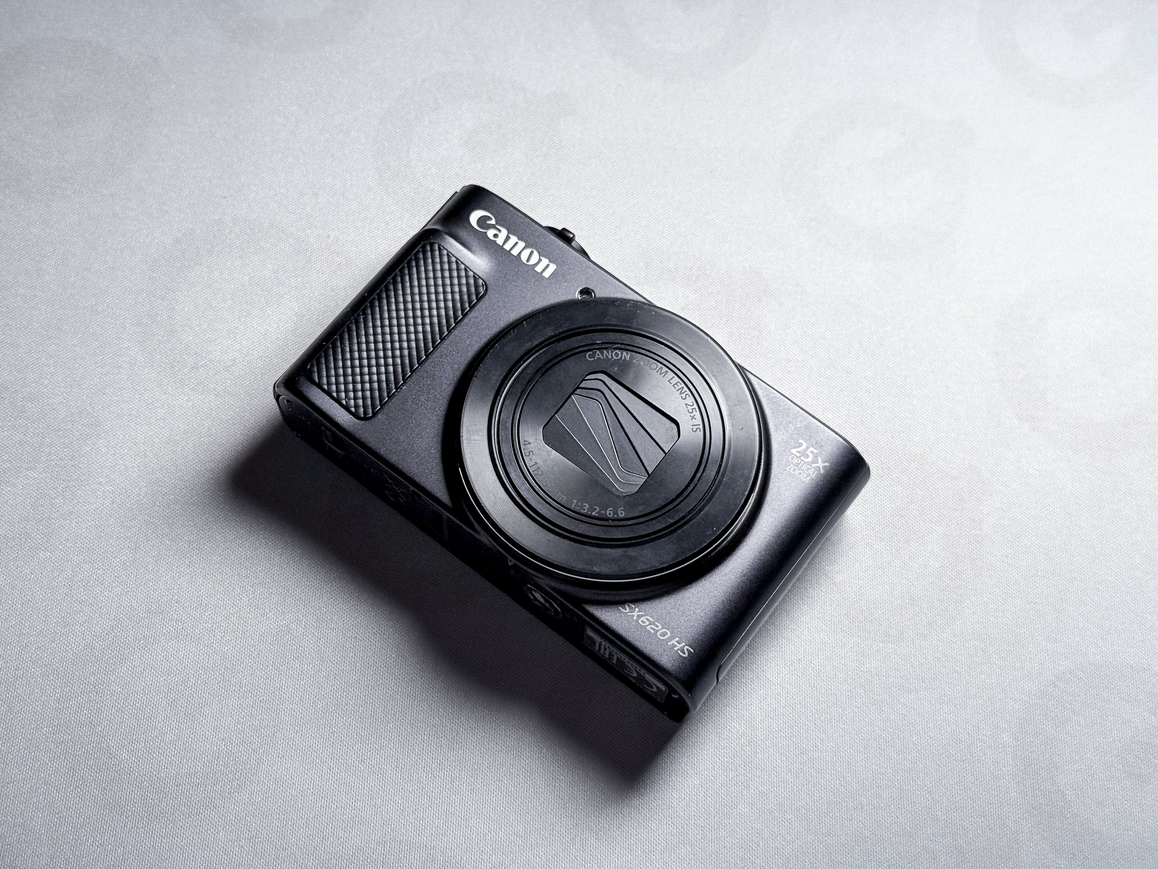 Canon SX620 HS 25x Zoom Compact Camera - 1 Year Warranty, Excellent