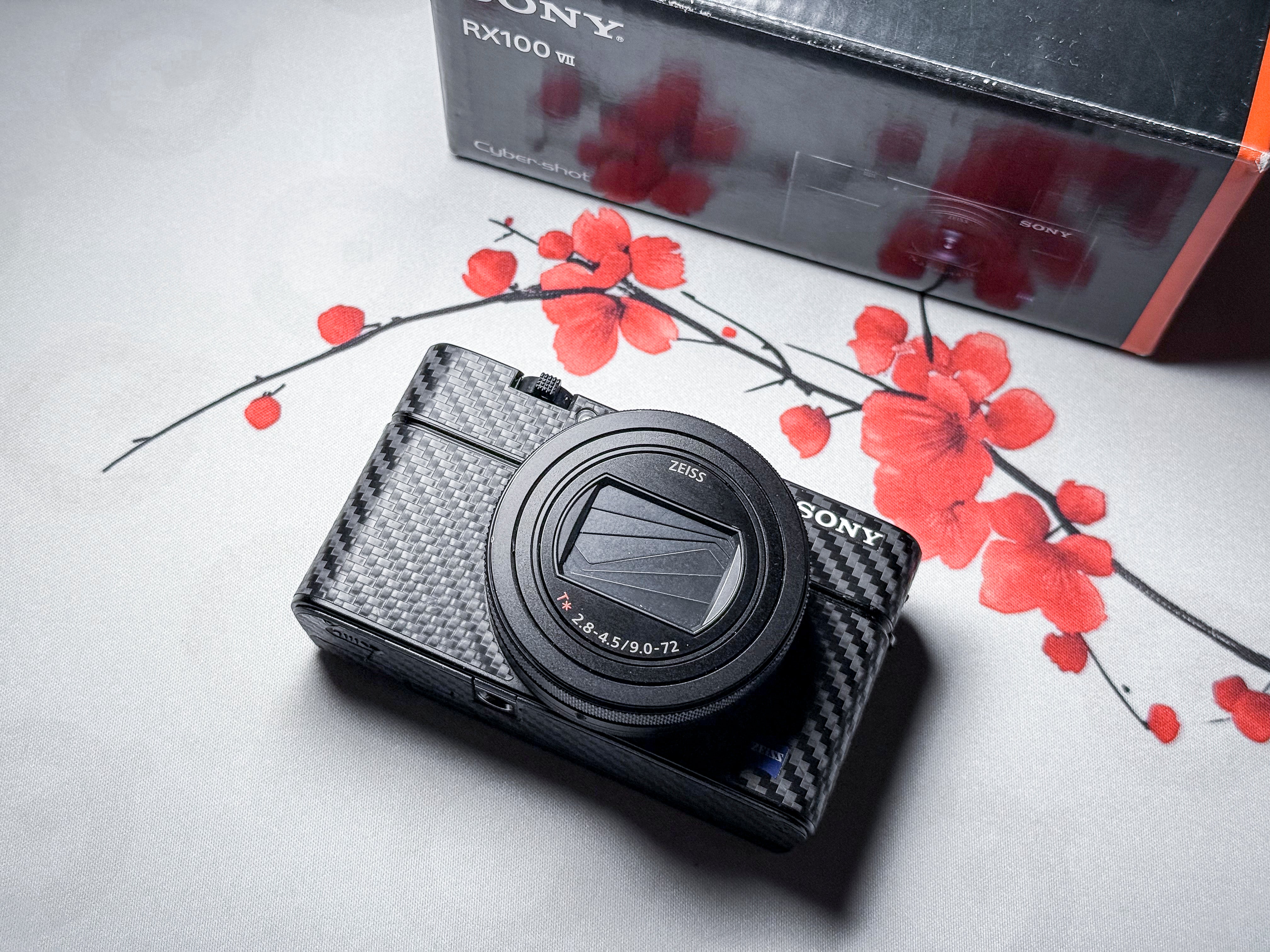 Sony RX100 VII 7 Cyber-shot - 1 Year Warranty, Mint with Box DSC-RX100 VII