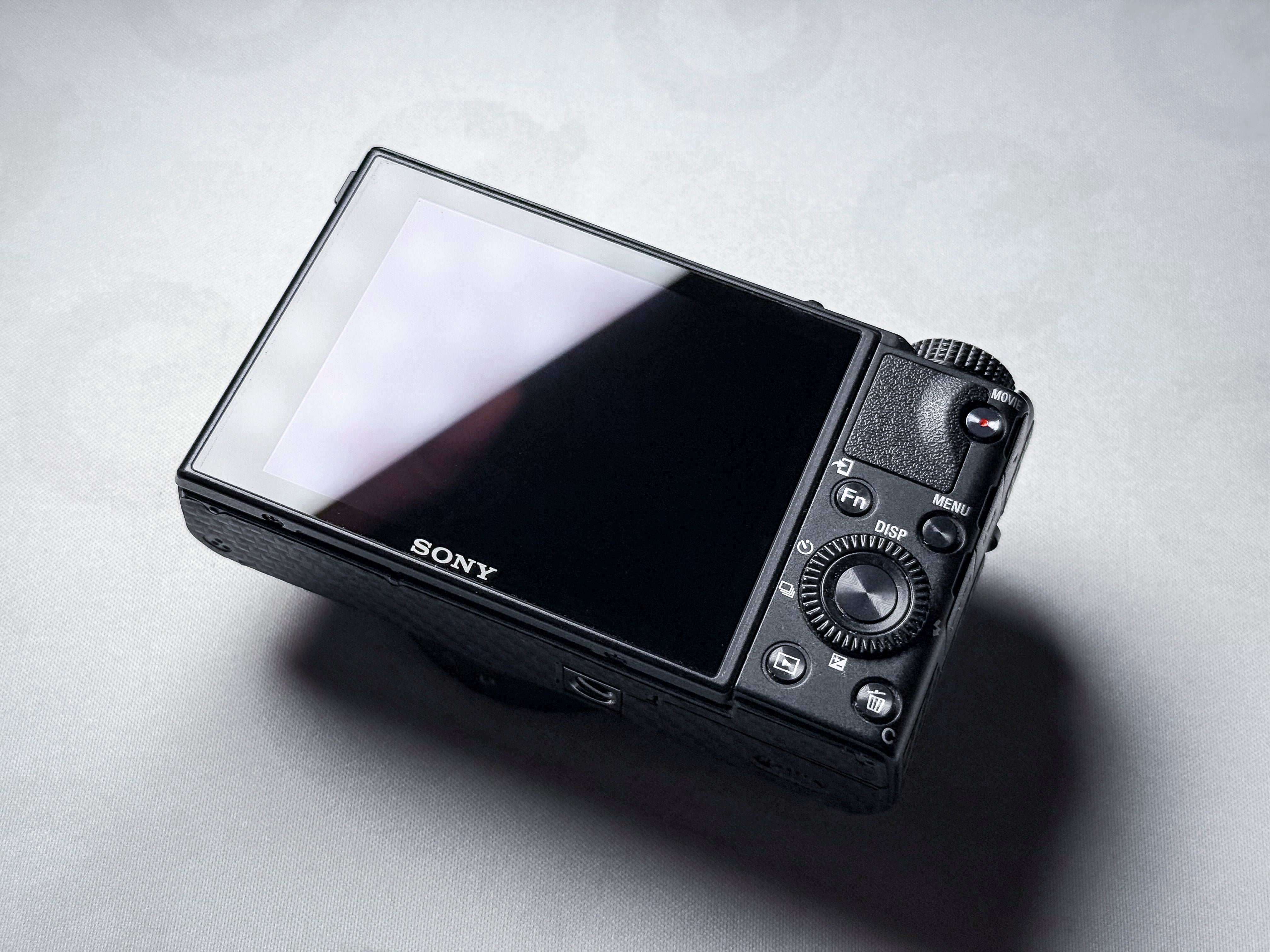 Sony RX100 VII 7 Cyber-shot - 1 Year Warranty, Mint with Box DSC-RX100 VII