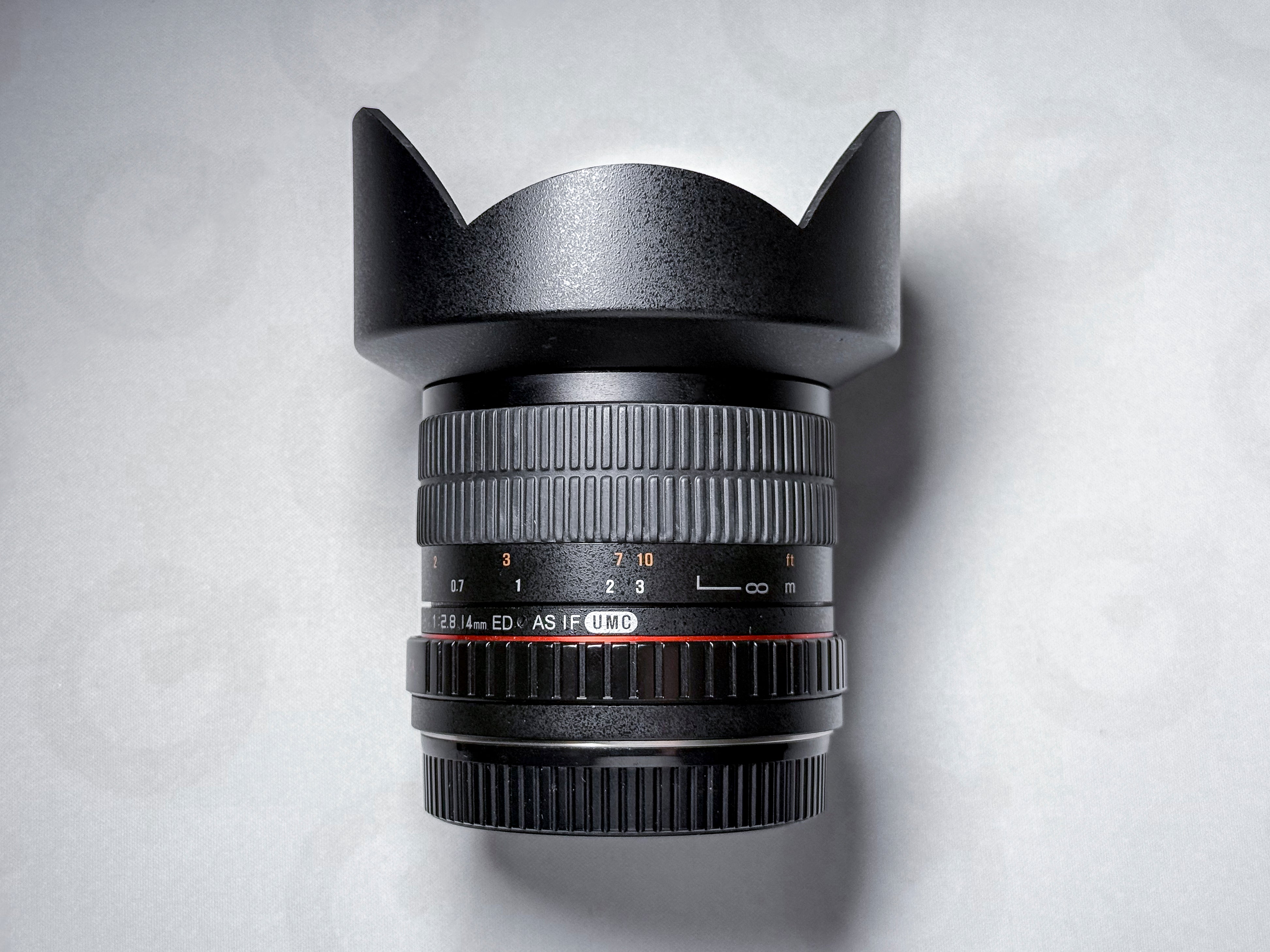 Samyang 14mm f/2.8 for Canon EF EOS Wideangle Lens - 1 Year Warranty, Excellent