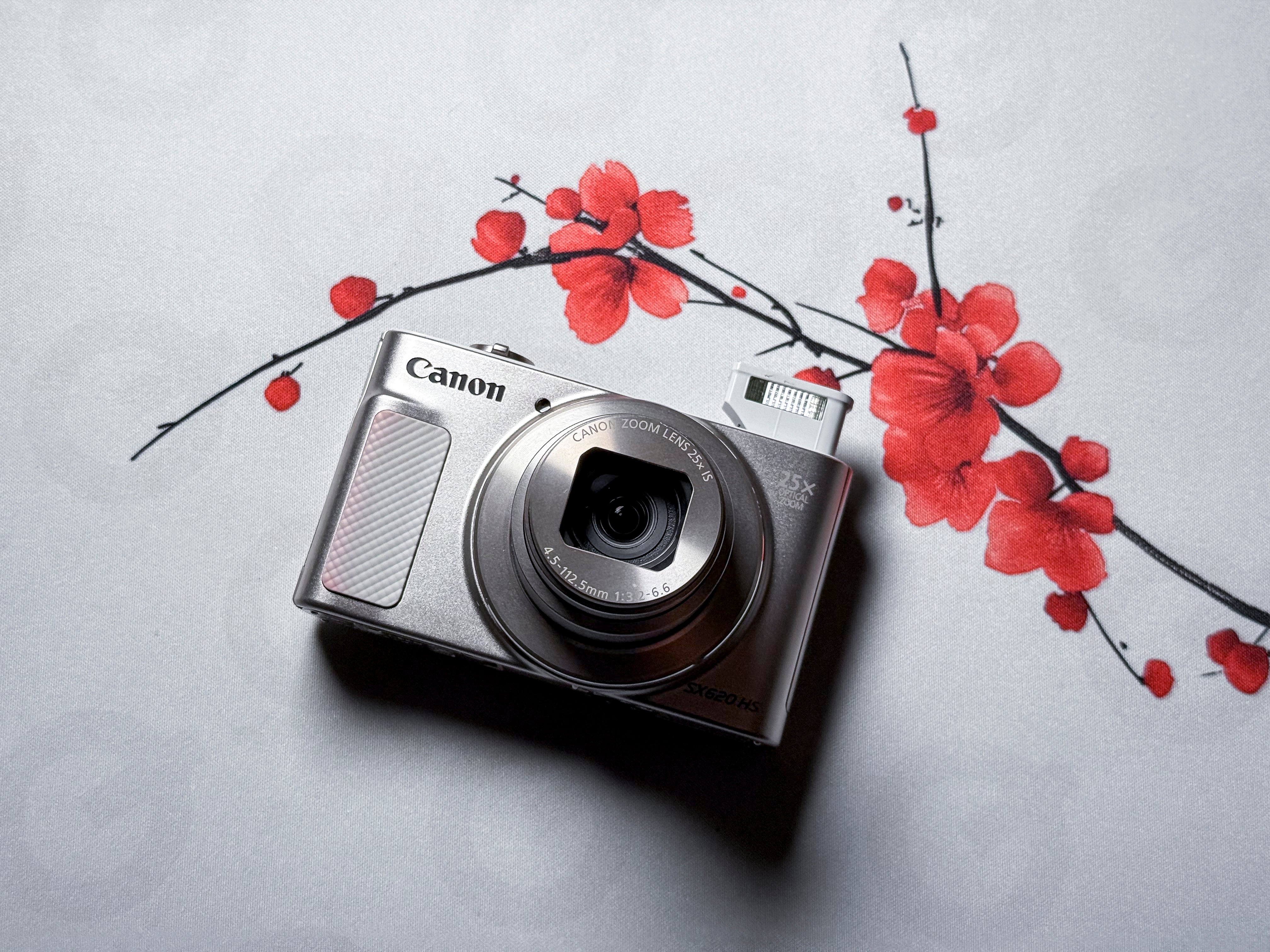 Canon SX620 HS 25x Zoom Compact Camera - 1 Year Warranty, Excellent