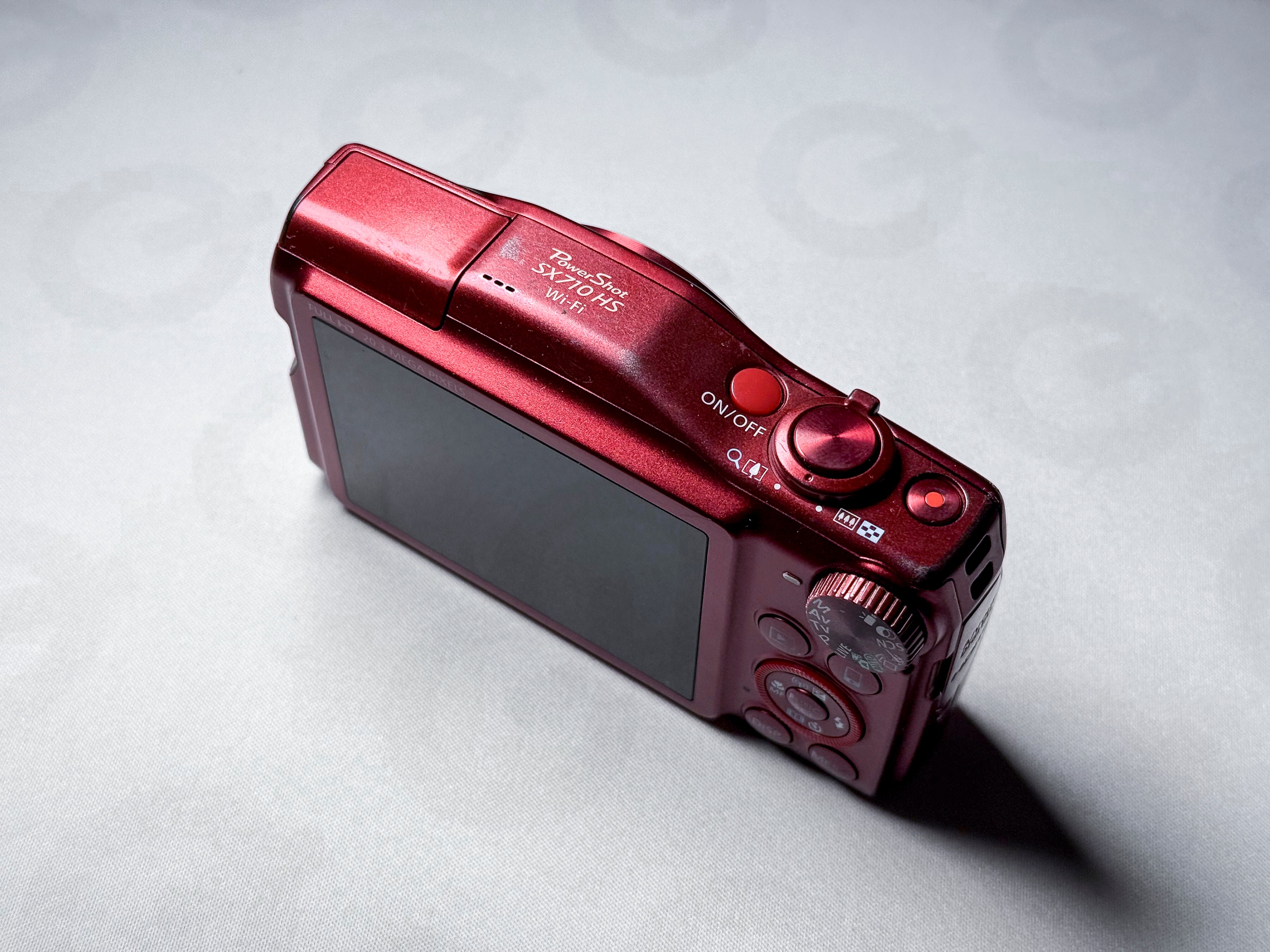 Canon SX700 HS Powershot 30X Zoom - 1 Year Warranty, Perfectly Working