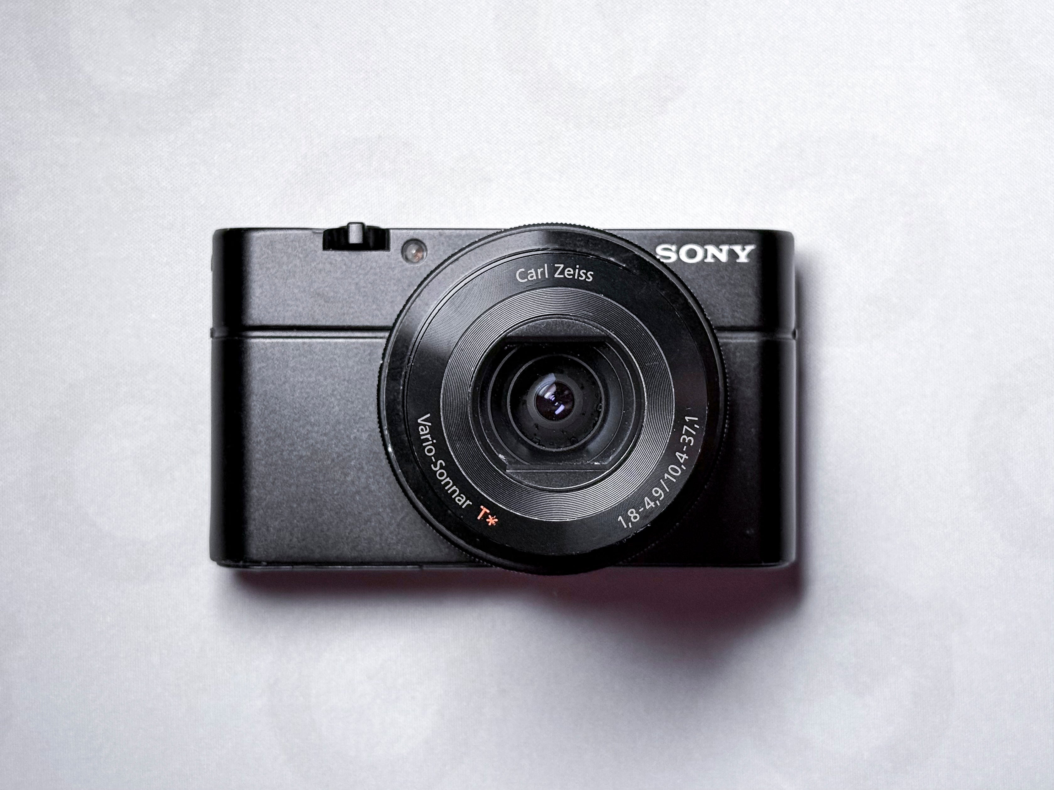 Sony RX100 Cyber-shot DSC-RX100 - For spare or repair, lens error