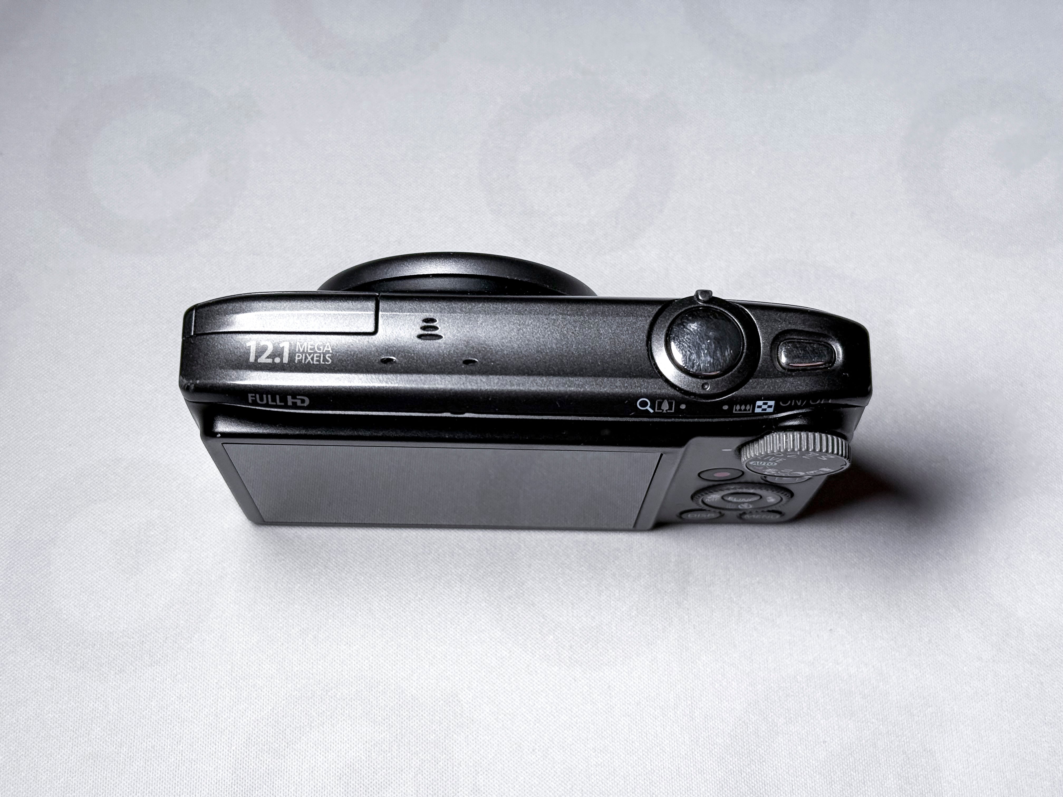 Canon Powershot SX240 HS 20x Zoom Compact Camera - 1 Year Warranty, Near Mint