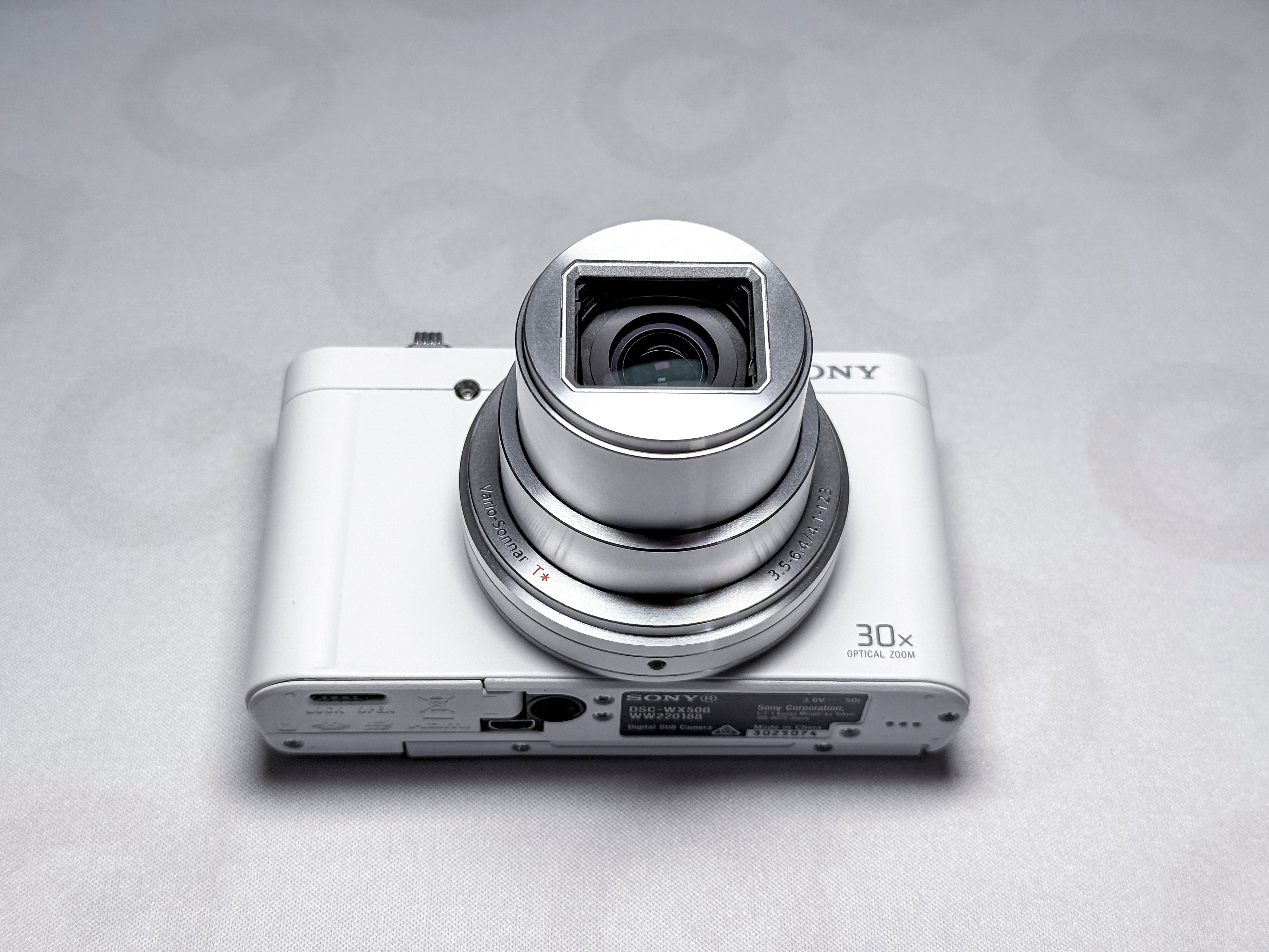 Sony WX500 Cyber-shot 30x Zeiss Zoom - 1 Year Warranty, Near Mint DSC-WX500