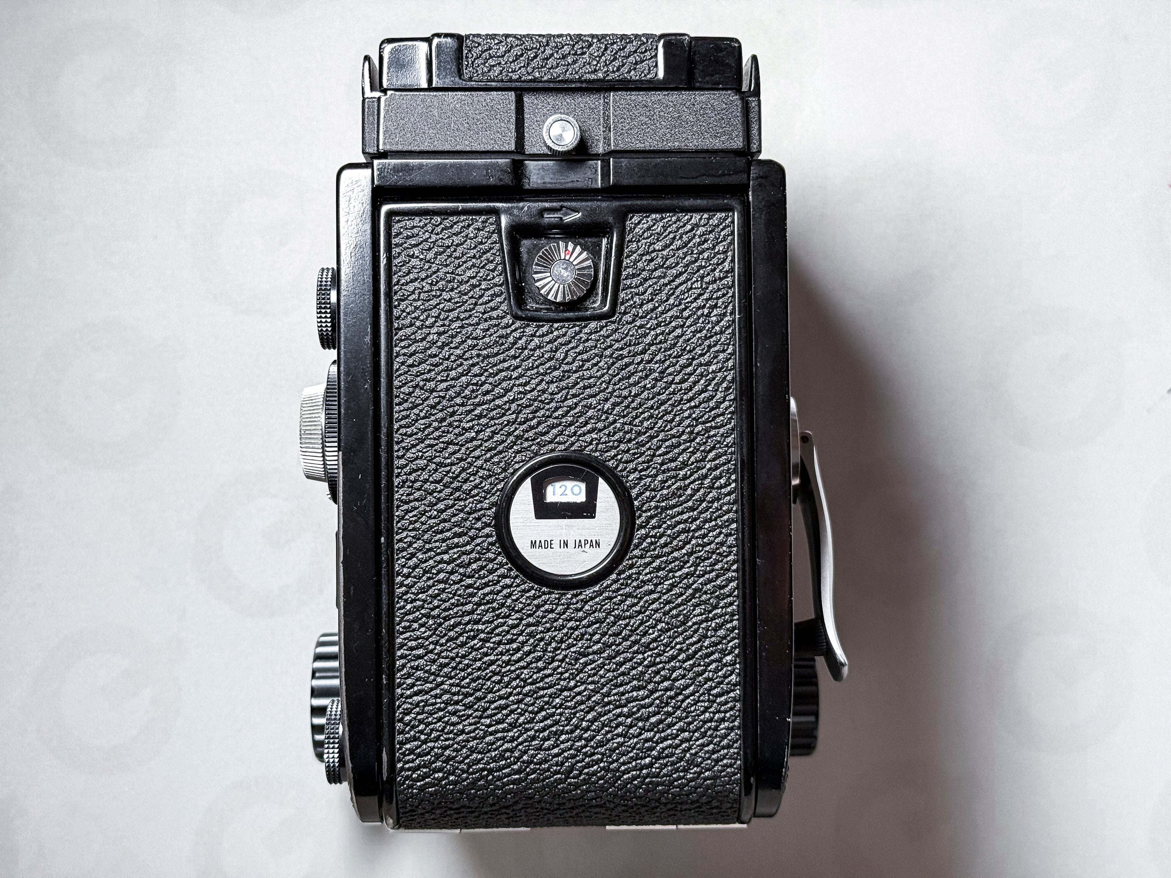 Mamiya C330 + Sekor 80mm f/2.8  Blue Dot Medium Format 120 Film Camera - Tested