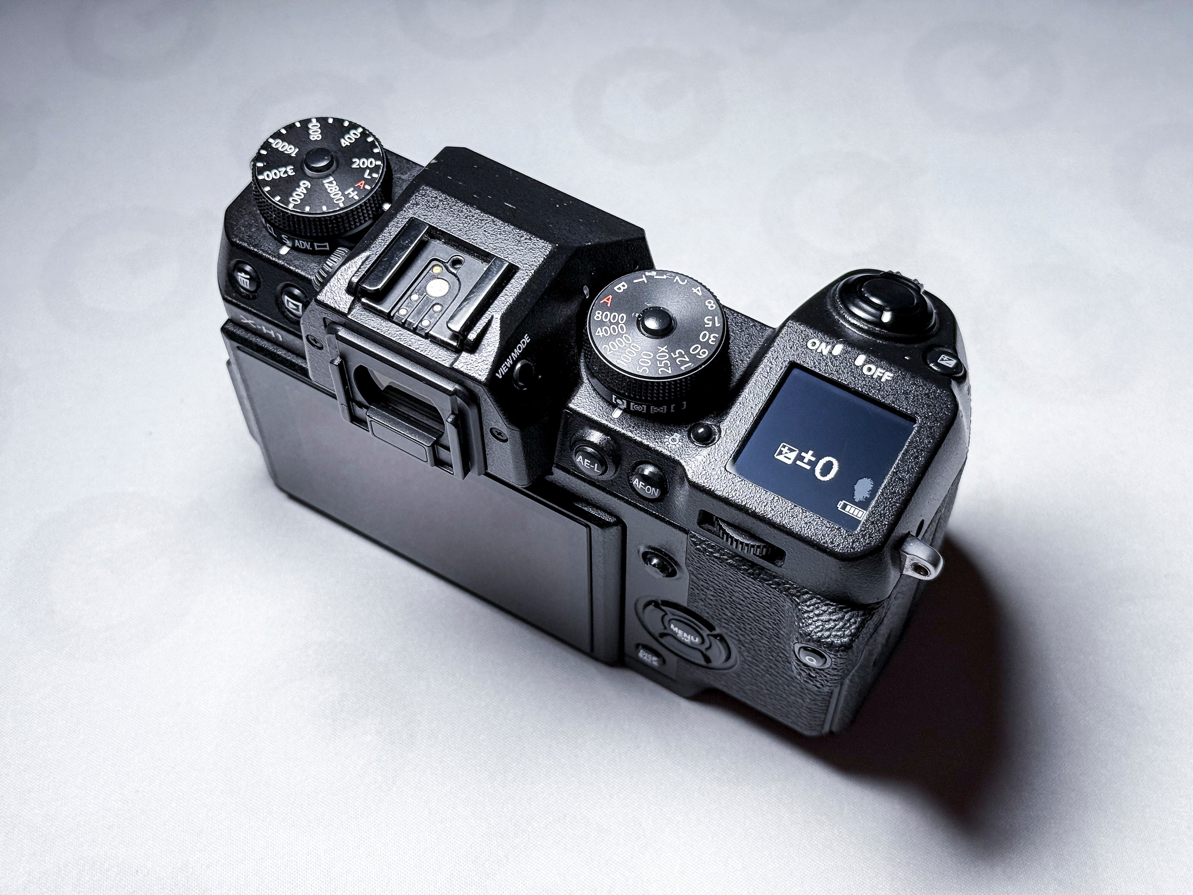 Fujifilm X-H1 Mirrorless Camera + BG - 1 Year Warranty, Excellent, Fuji XH1