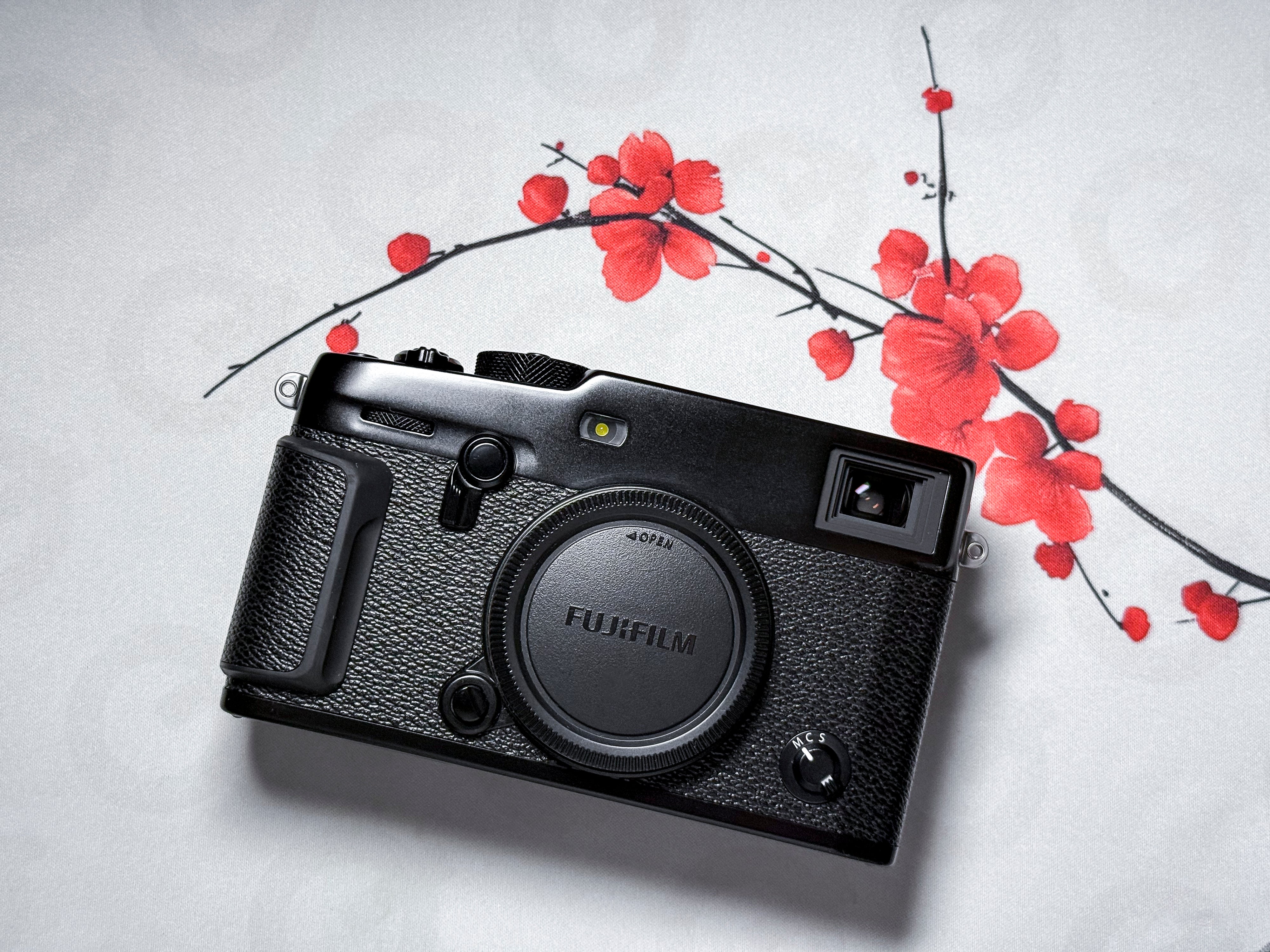 Fotocamera mirrorless Fujifilm X-Pro3: eccellente con 1 anno di garanzia