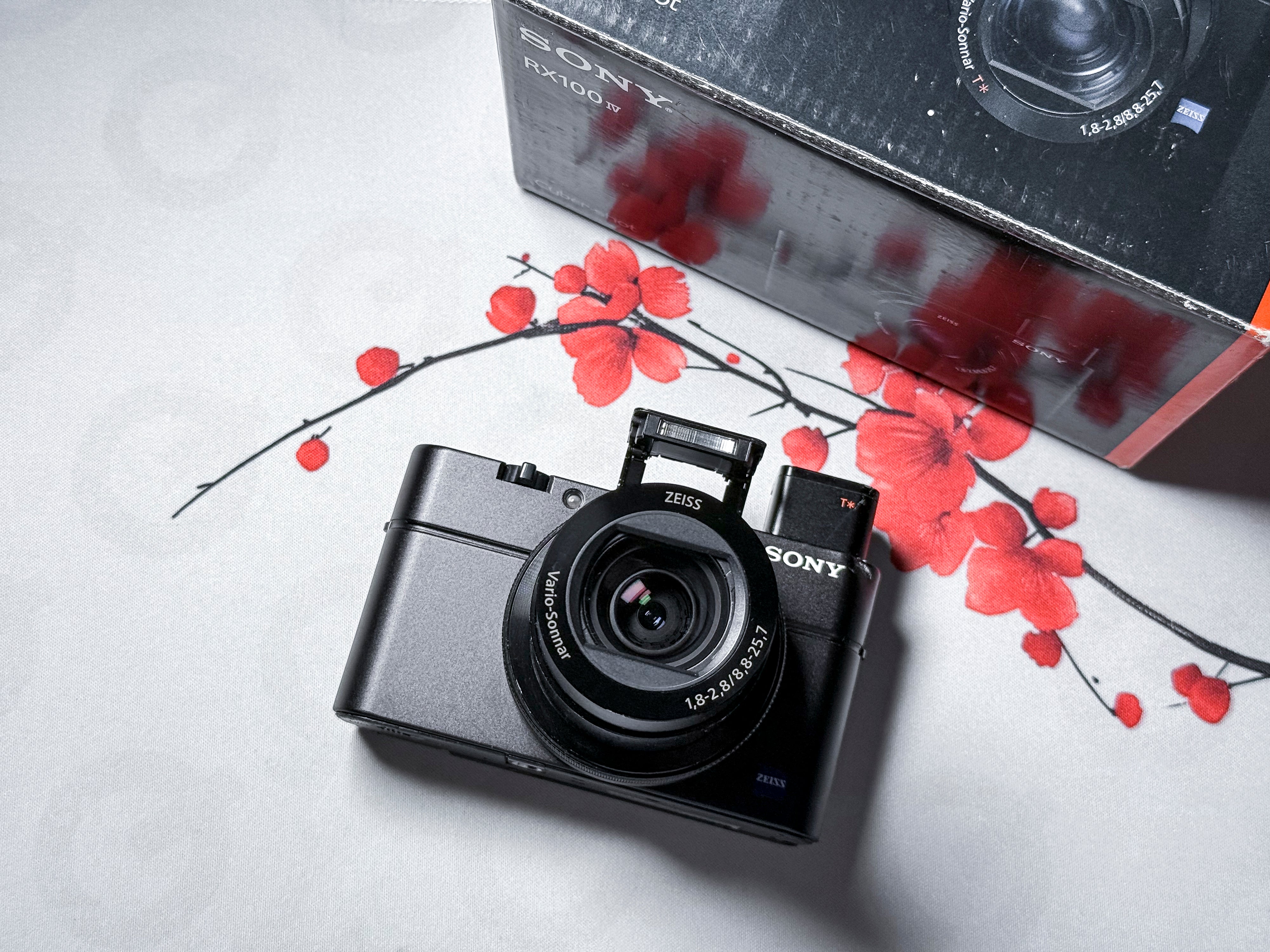 Sony RX100 IV 4 Cyber-Shot - 1 Year Warranty, Perfectly Working RX 100 Mark 4