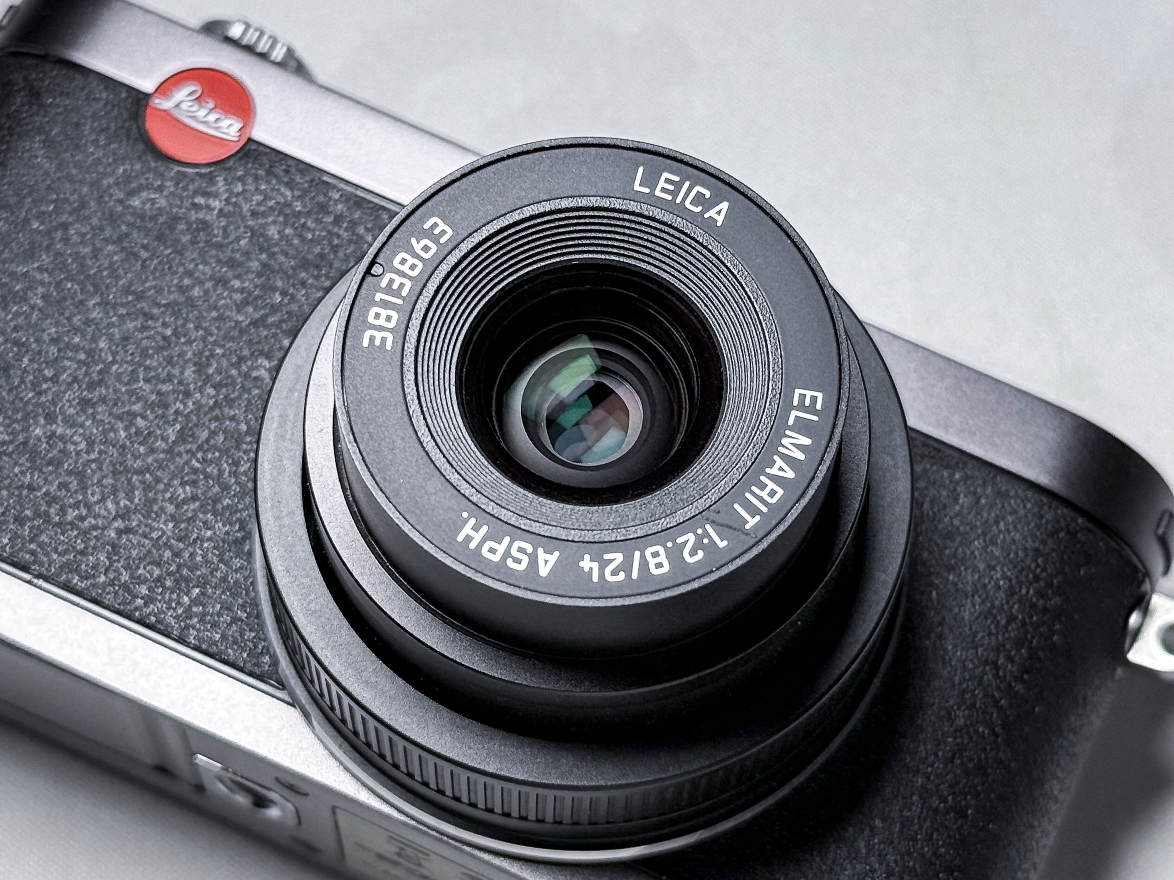Leica X1 APS-C Digital Camera 36mm Elmarit - Perfectly Working, Excellent