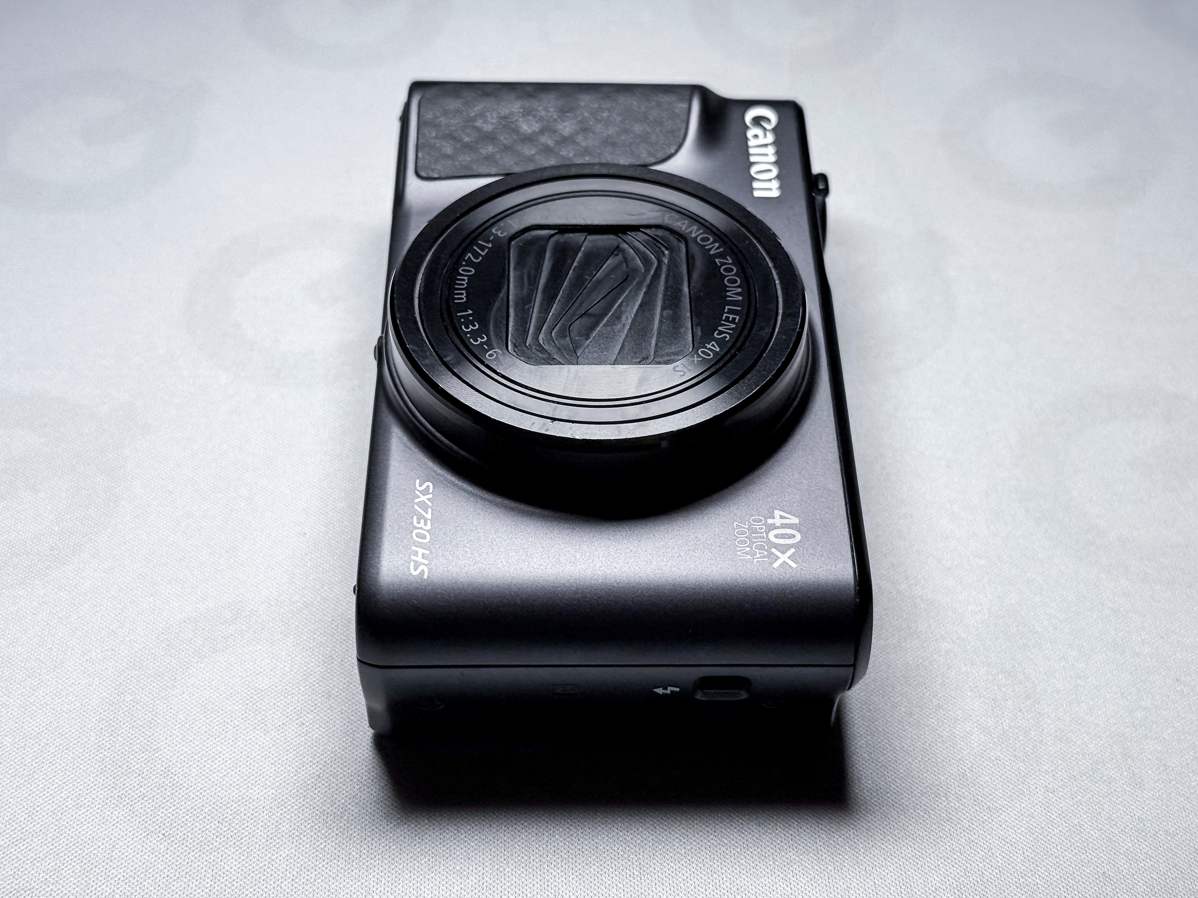 Canon SX730 HS Powershot Compact Camera 40x Zoom - 1 Year Warranty, Near Mint
