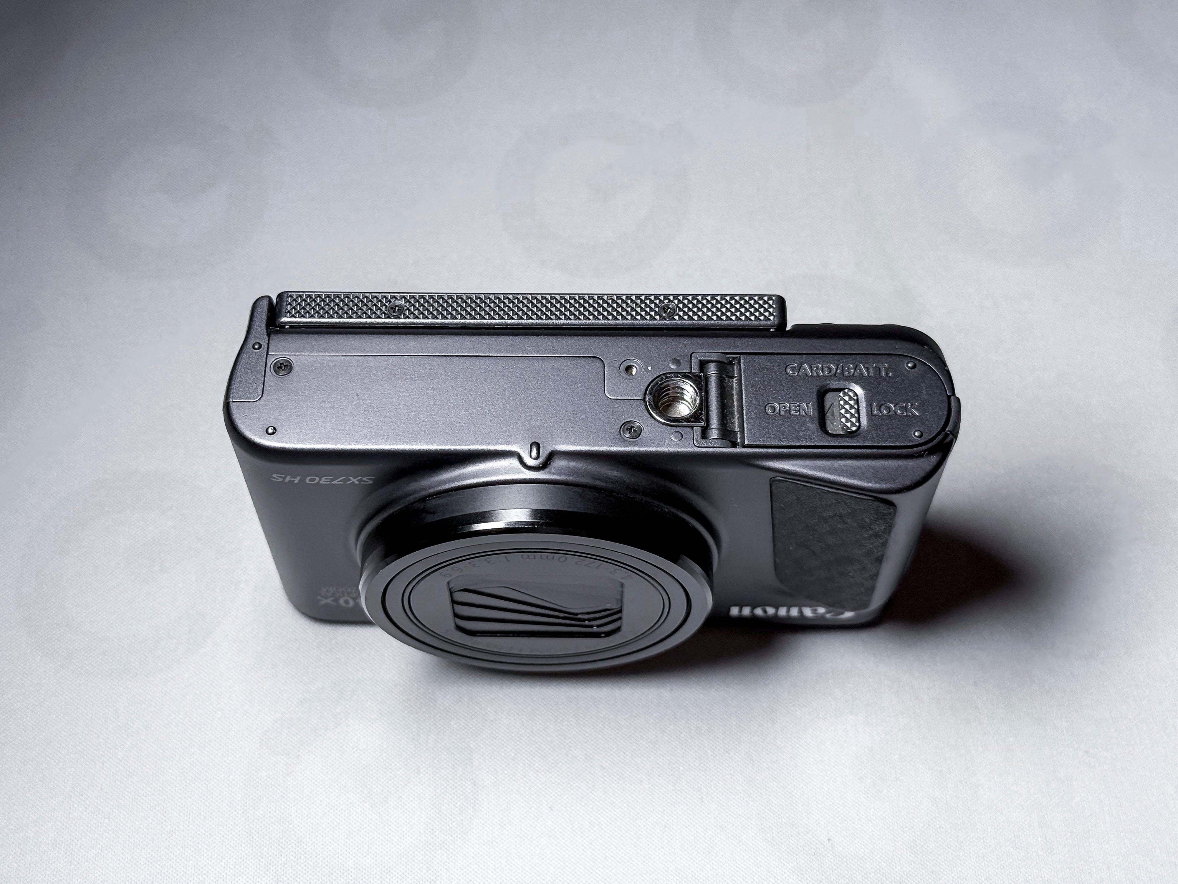 Canon SX730 HS Powershot Compact Camera 40x Zoom - 1 Year Warranty, Near Mint