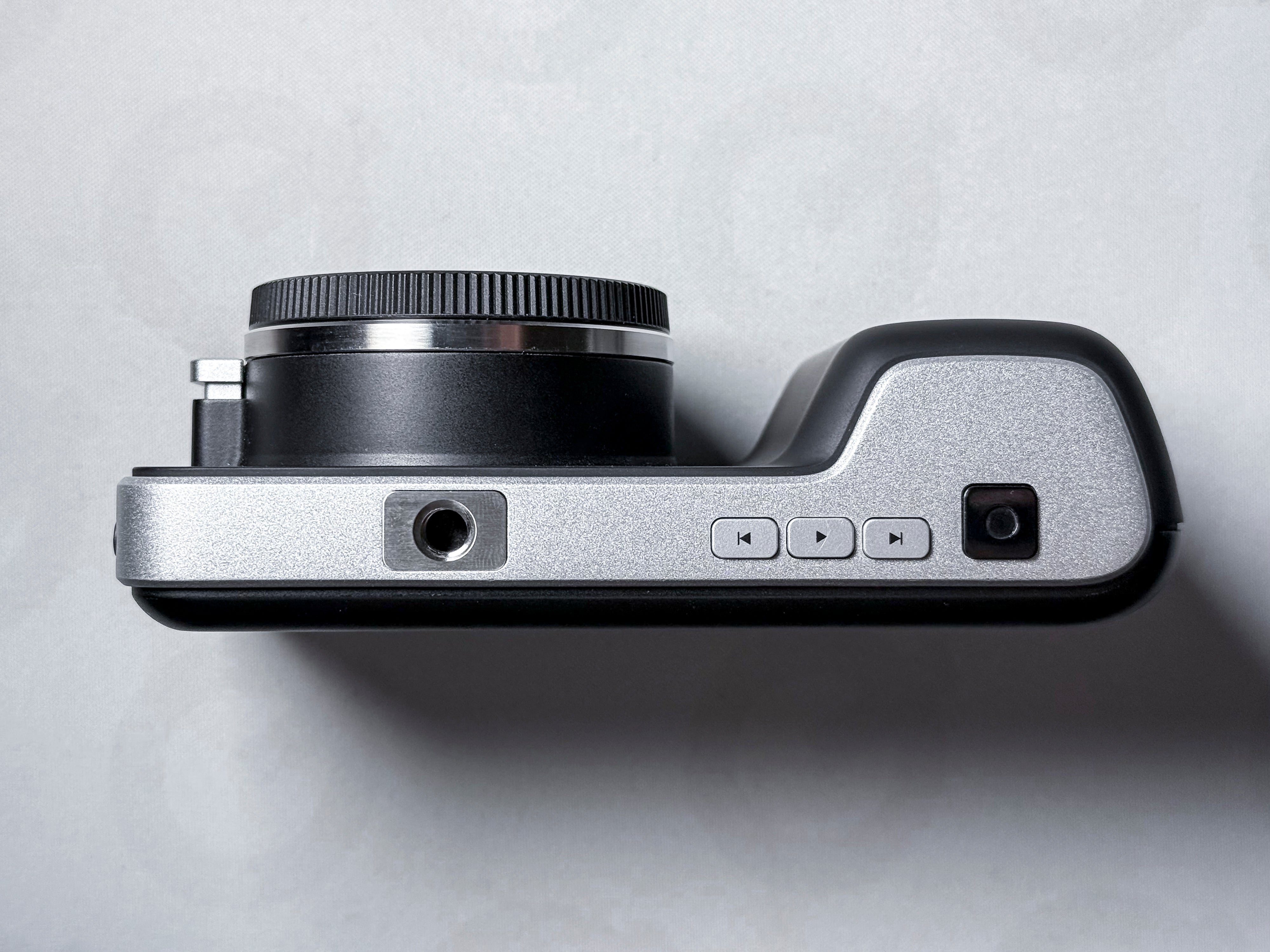 Blackmagic Design Pocket Cinema Camera Super 16 BMPCC - Funzionante, problema con il piccolo LCD