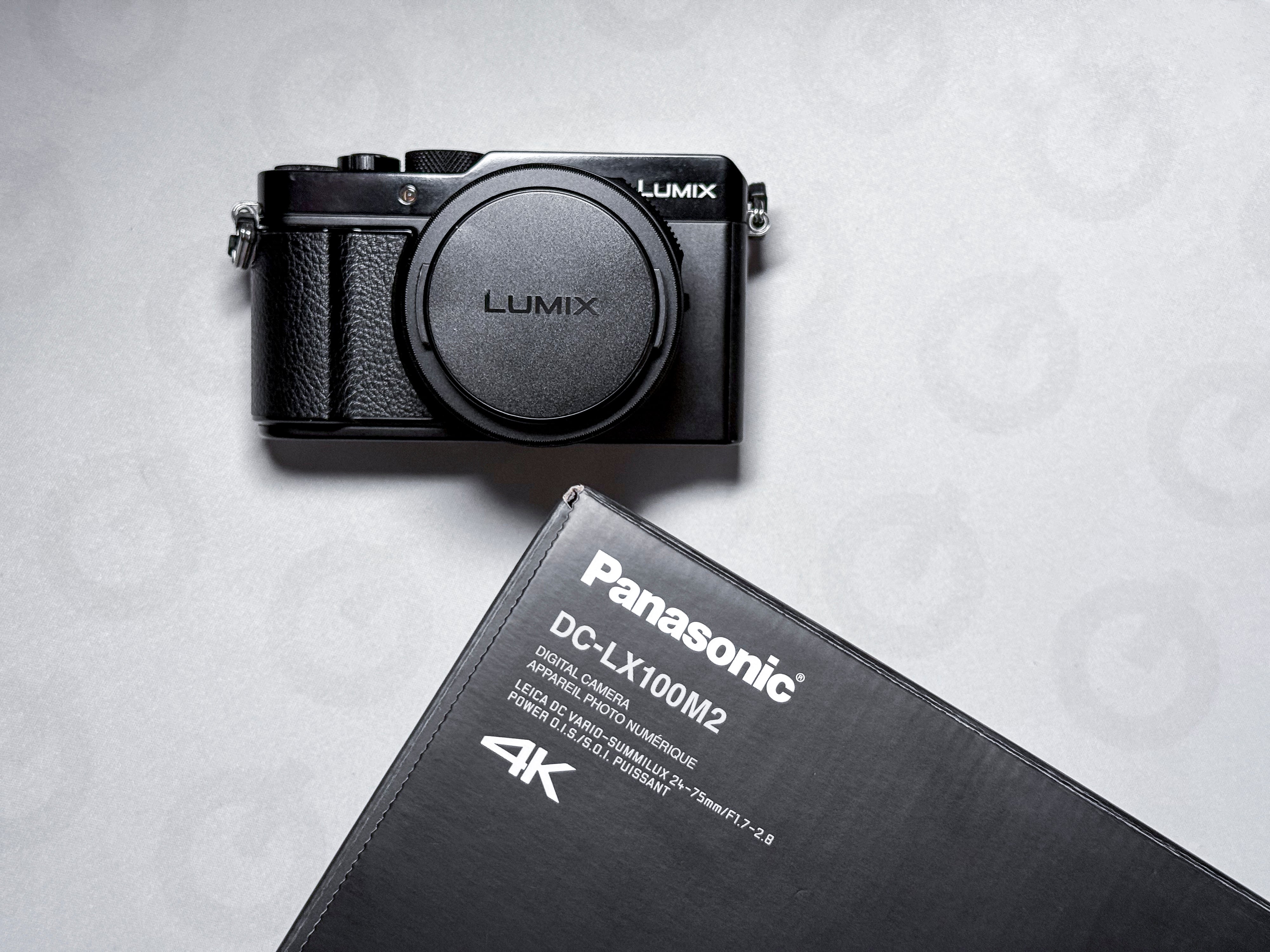 Panasonic Lumix LX100 II (uguale a Leica D-Lux 7) - 1 anno di garanzia, eccellente