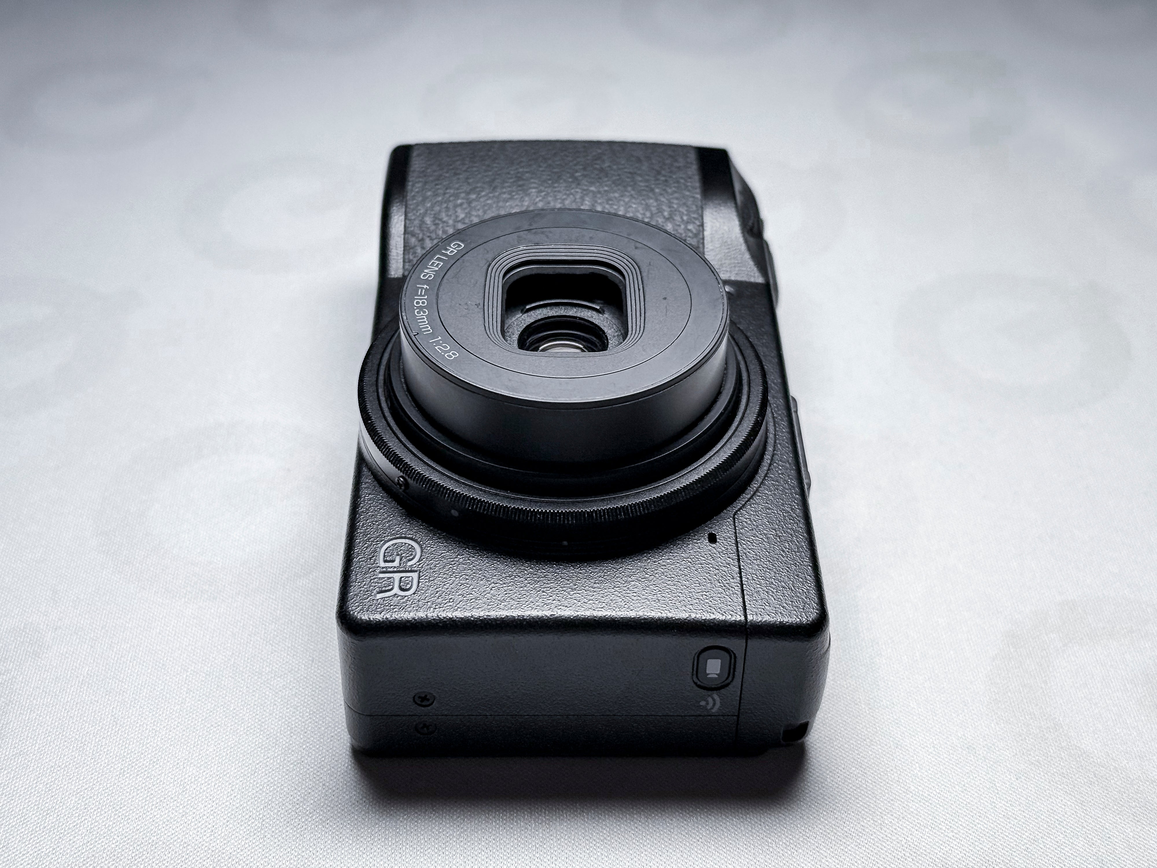 Ricoh GR III 28mm 24.2 Mpx APS-C Compact Camera 1 Year Warranty, Excellent GRIII