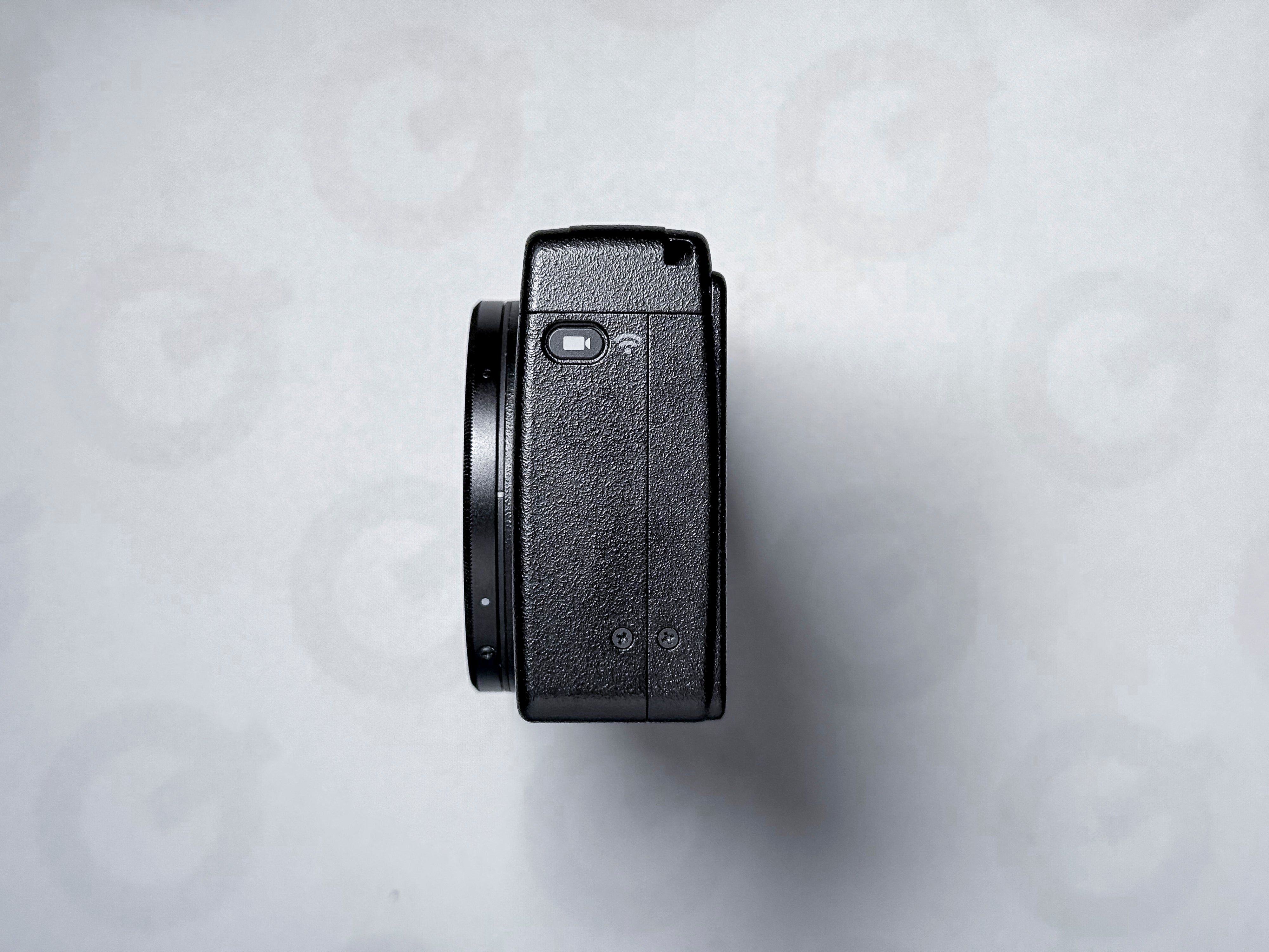 Ricoh GR III 28mm 24.2 Mpx APS-C Compact Camera 1 Year Warranty, Excellent GRIII