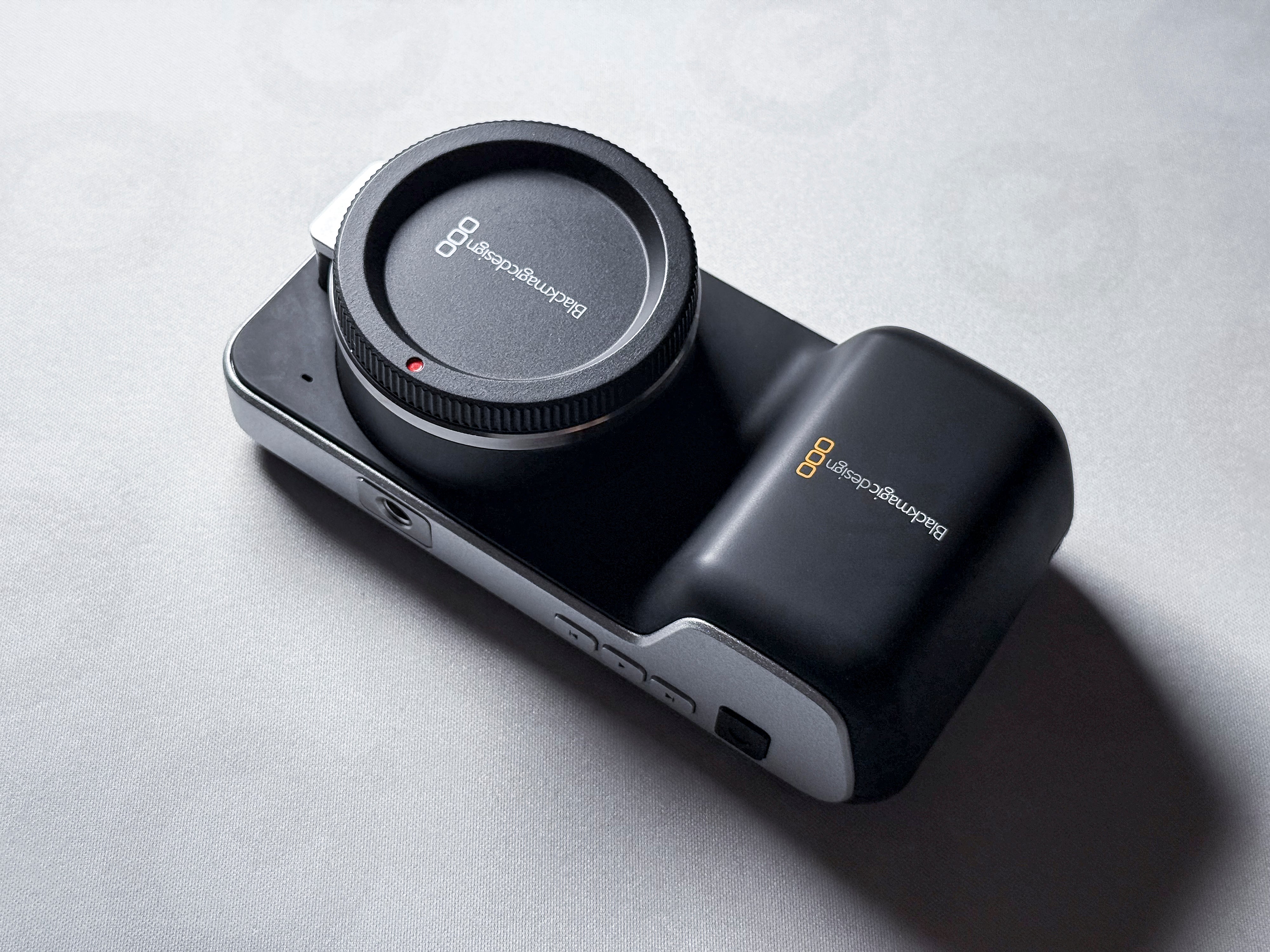 Blackmagic Design Pocket Cinema Camera Super 16 BMPCC - Funzionante, problema con il piccolo LCD