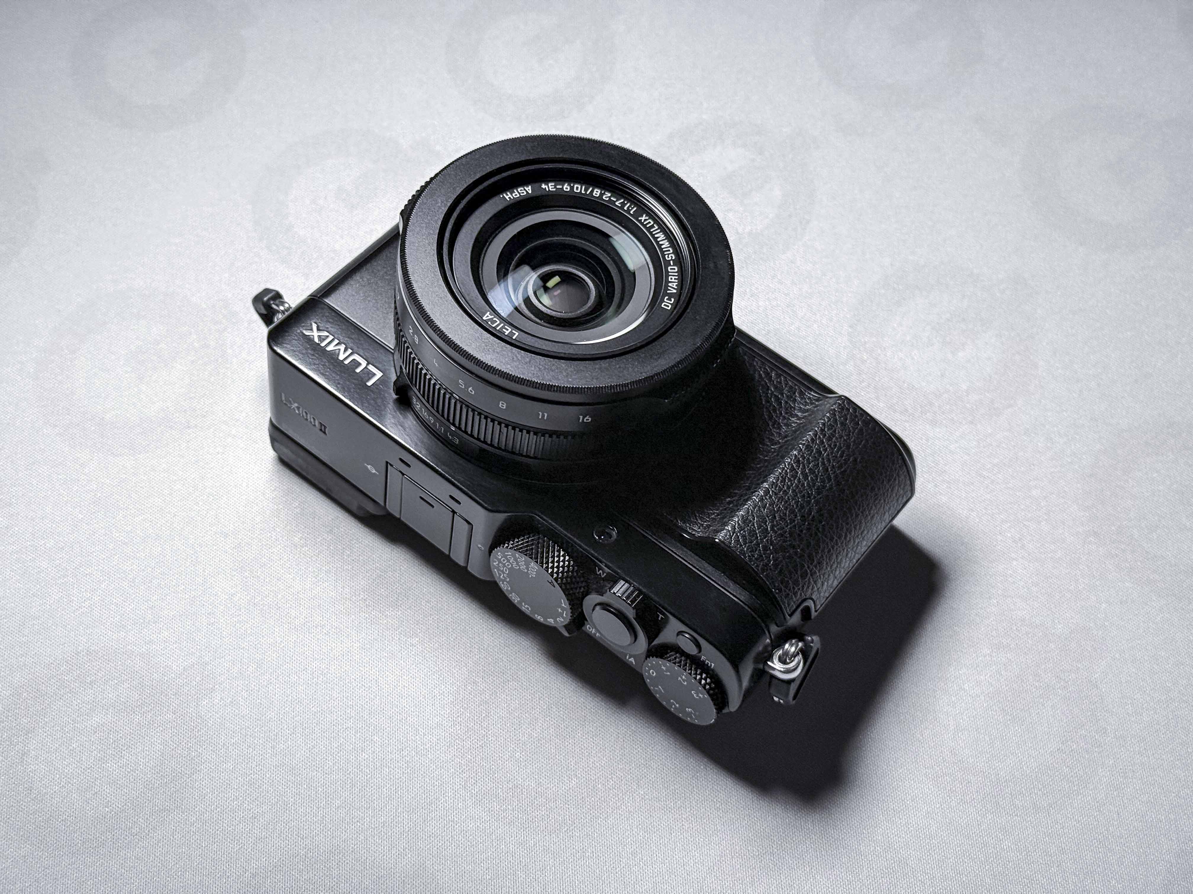 Panasonic Lumix LX100 II (uguale a Leica D-Lux 7) - 1 anno di garanzia, eccellente