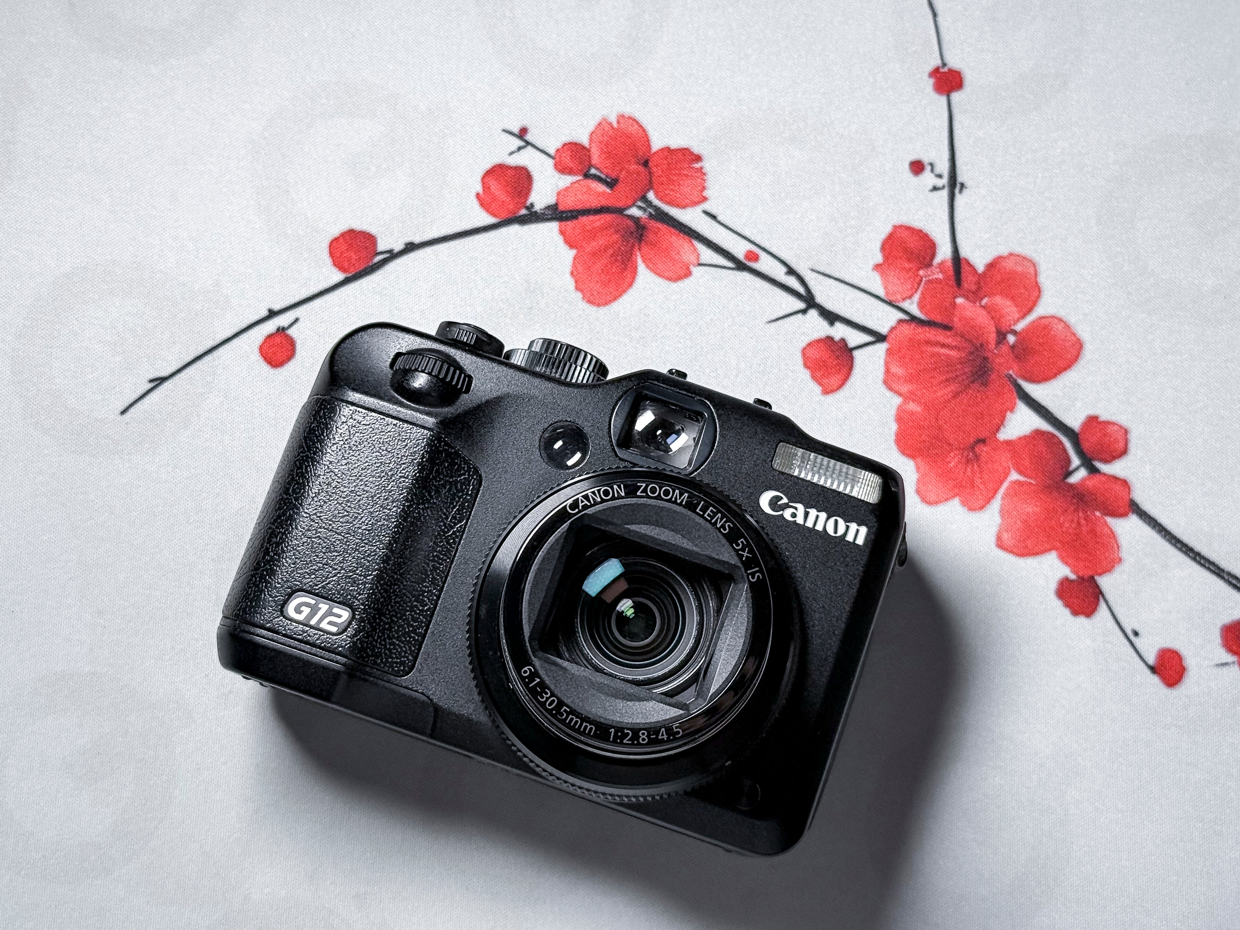 Canon Powershot G12 CCD Compact Camera - 1 Year Warranty, Excellent