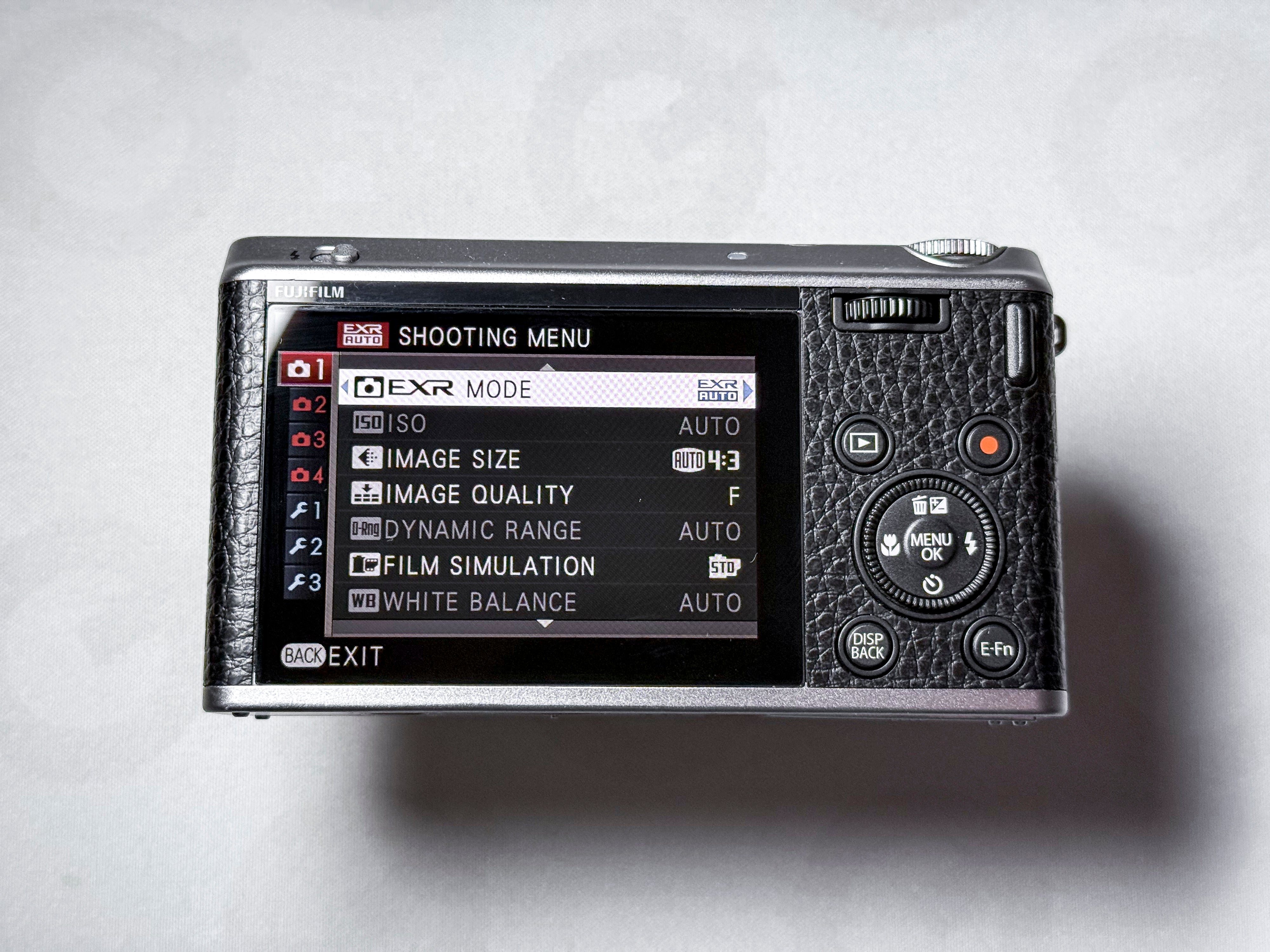 Rare Fujifilm XF1 Compact Camera- 1 Year Warranty, Near Mint, Excellent