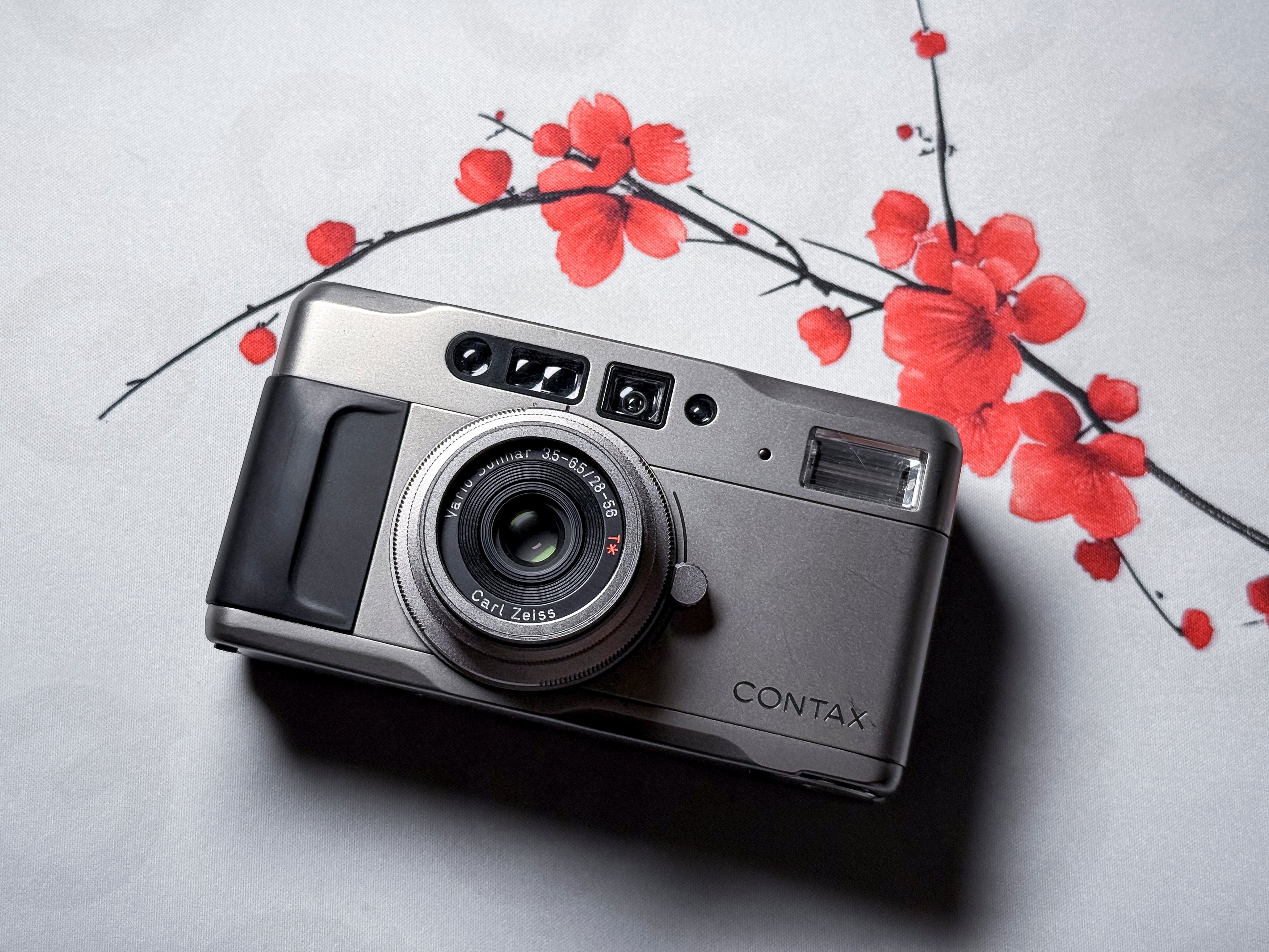 Contax Tvs 35mm Compact Film Camera - For parts or repair, faulty T vs