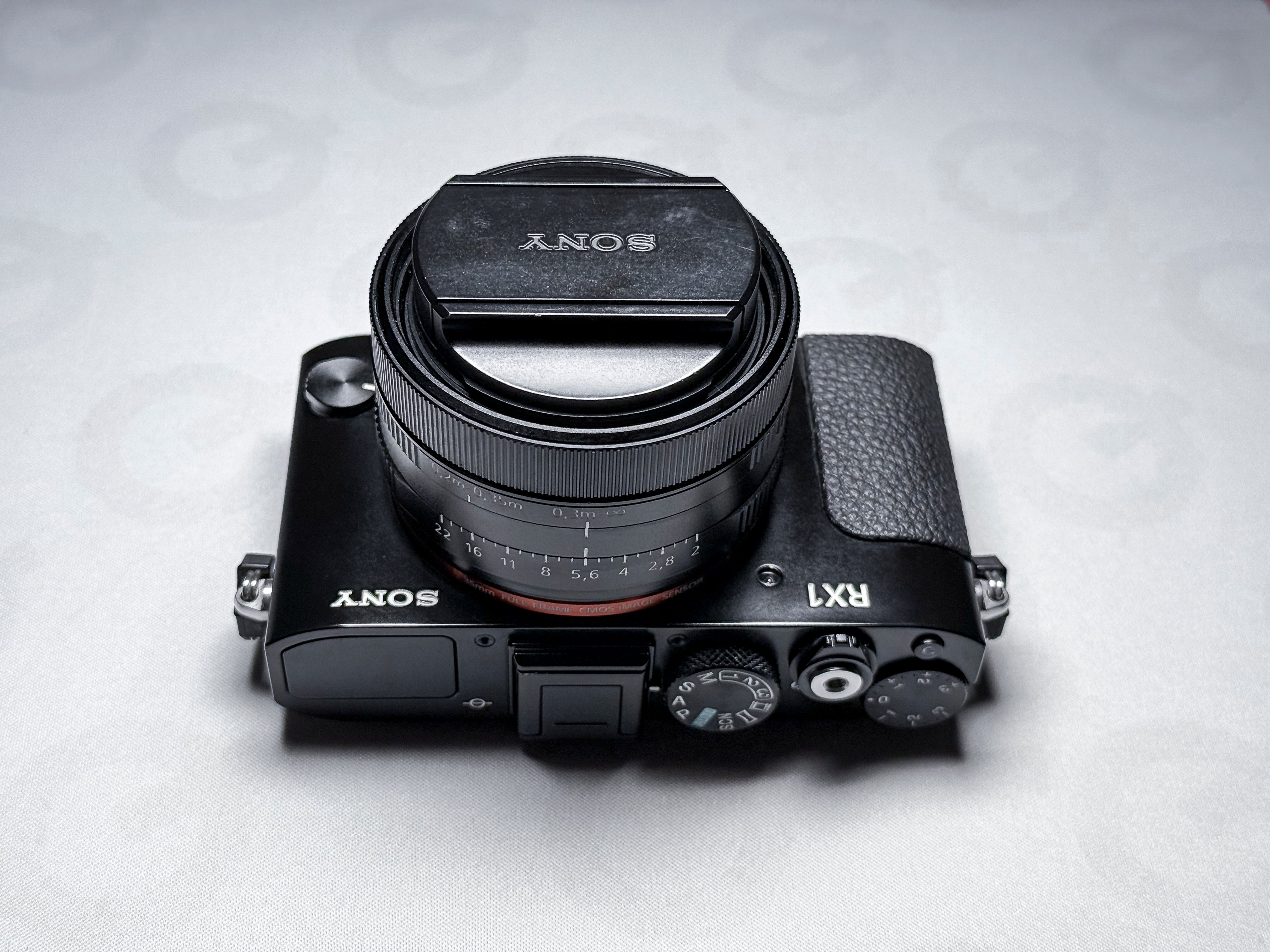 Sony RX1 Full Frame 35mm Zeiss Sonnar - 1 Year Warranty, Excellent
