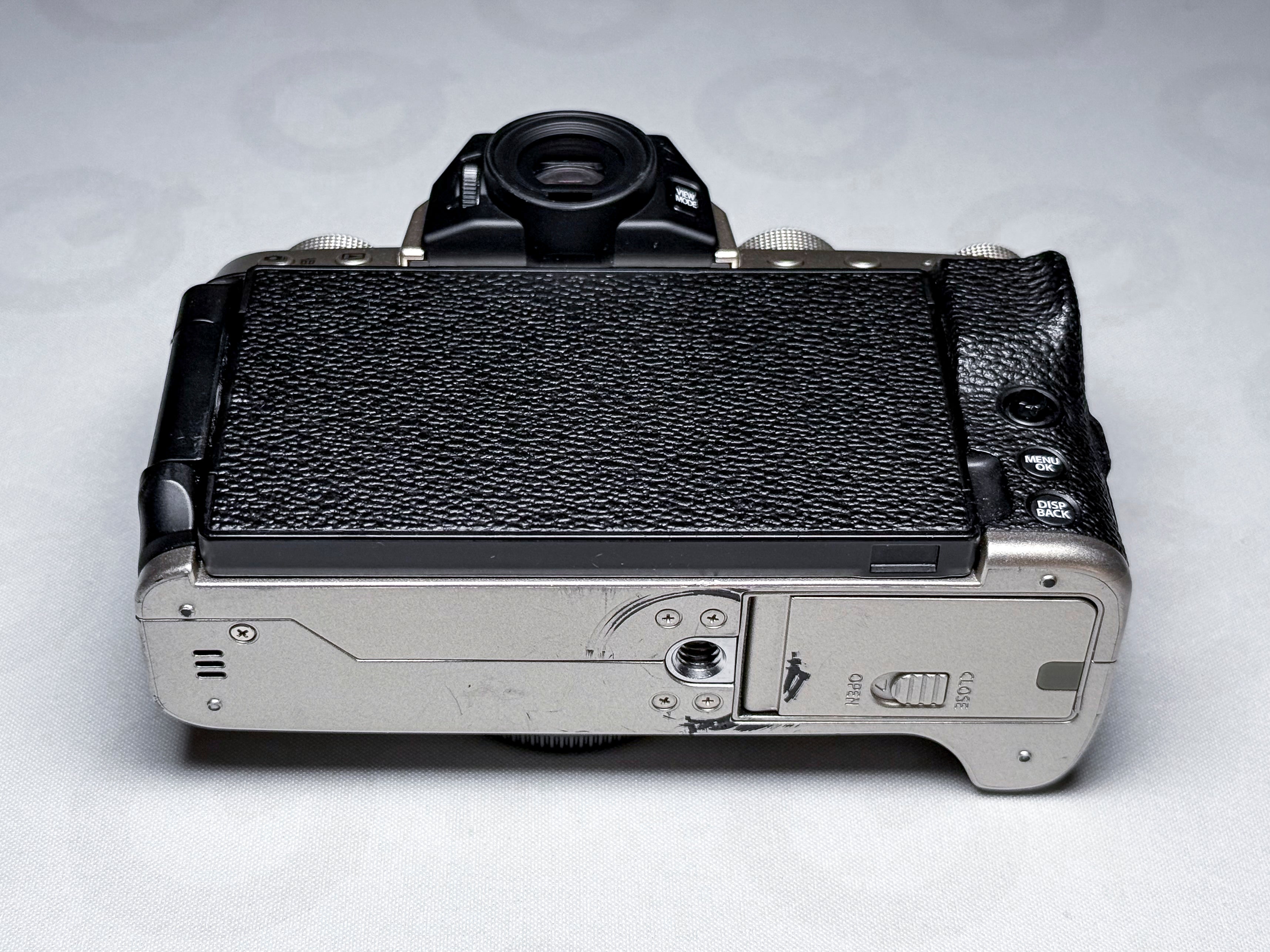 Fujifilm X-T200 APS-C Mirrorless - 1 Year Warranty, Perfectly Working Fuji XT200