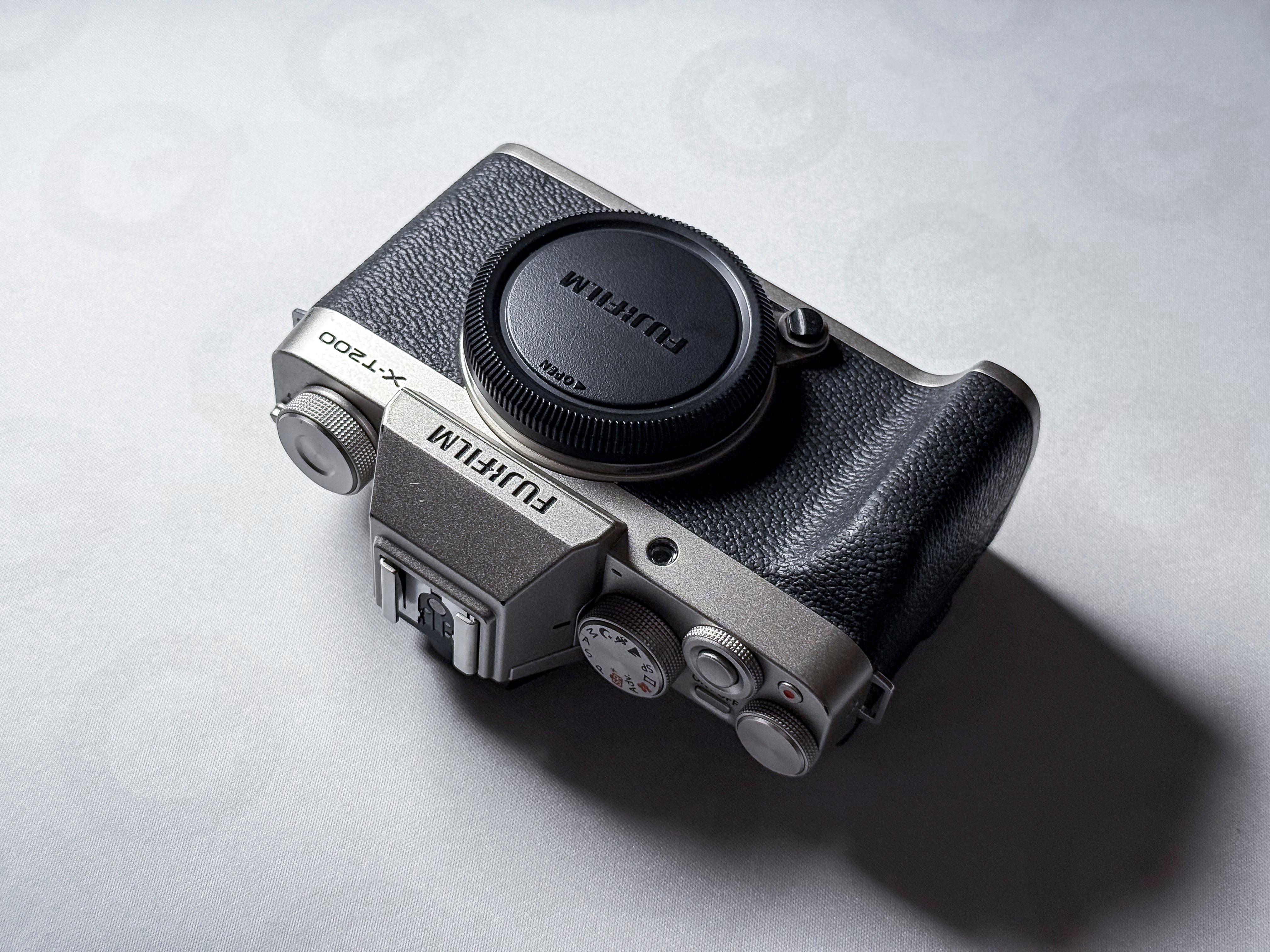 Fujifilm X-T200 APS-C Mirrorless - 1 Year Warranty, Perfectly Working Fuji XT200