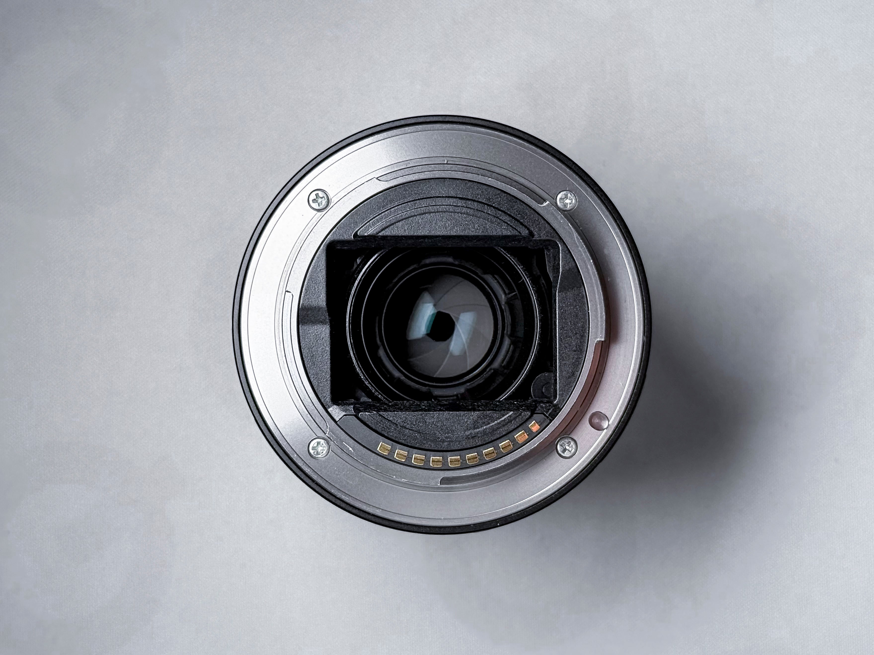 Sony 28mm f/2.0 FE Full Frame Lens - 1 Year Warranty, Excellent