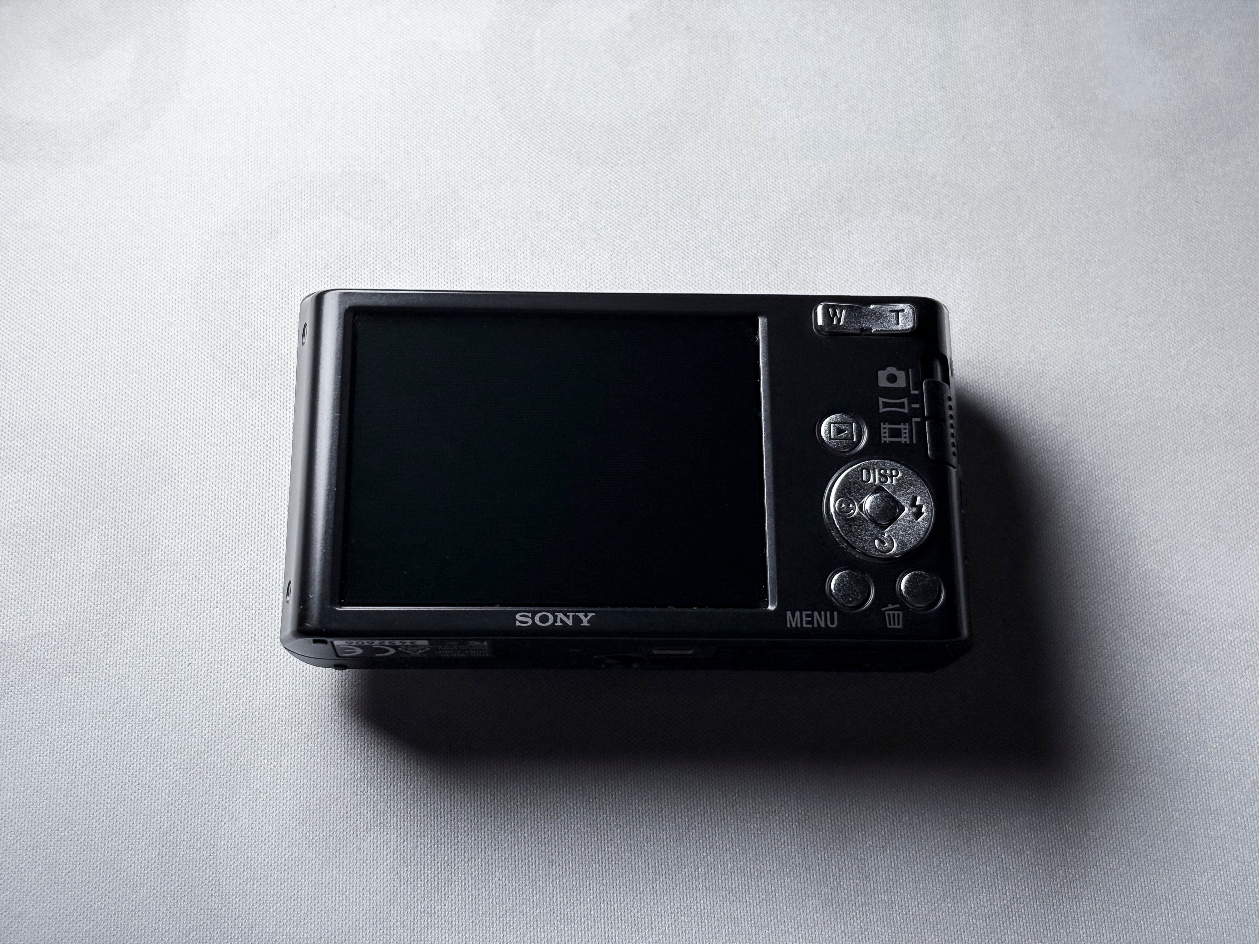 Sony W830 Cyber-shot CCD - 1 Year Warranty, Near Mint DSC-W830