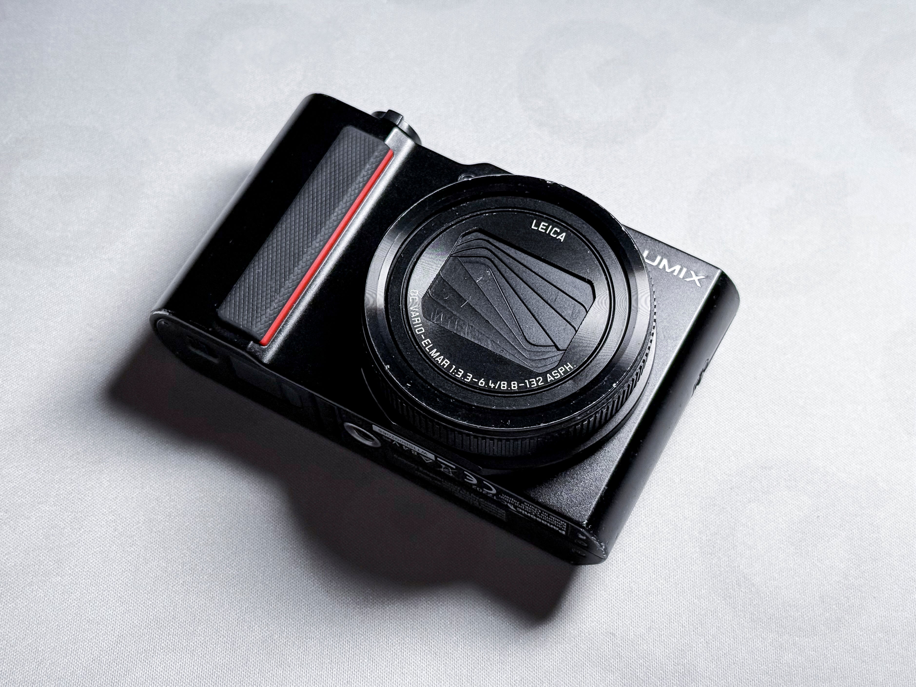Panasonic Lumix TZ200 15x Leica Lens - 1 Year Warranty, Perfectly Working