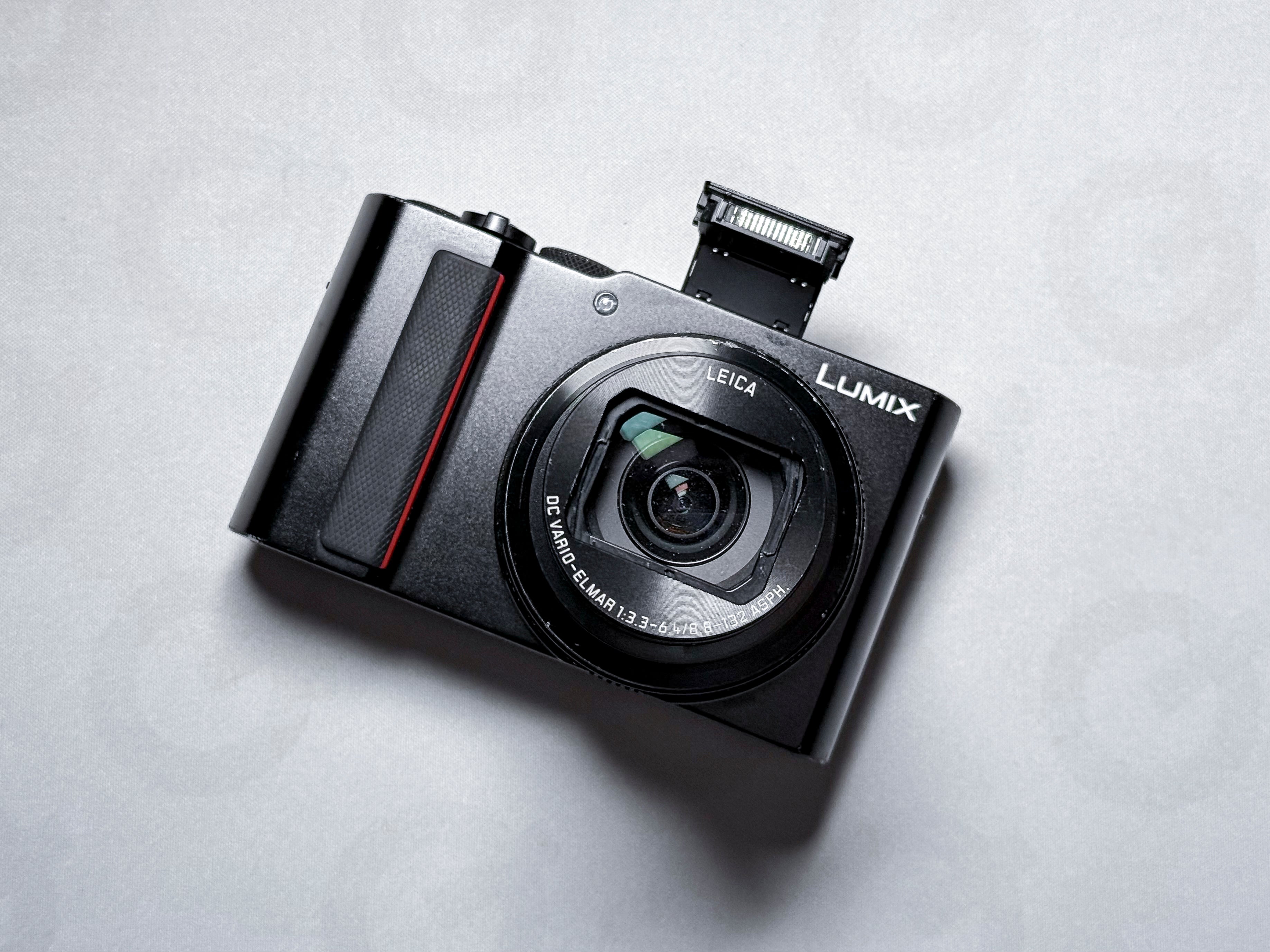 Panasonic Lumix TZ200 15x Leica Lens - 1 Year Warranty, Perfectly Working