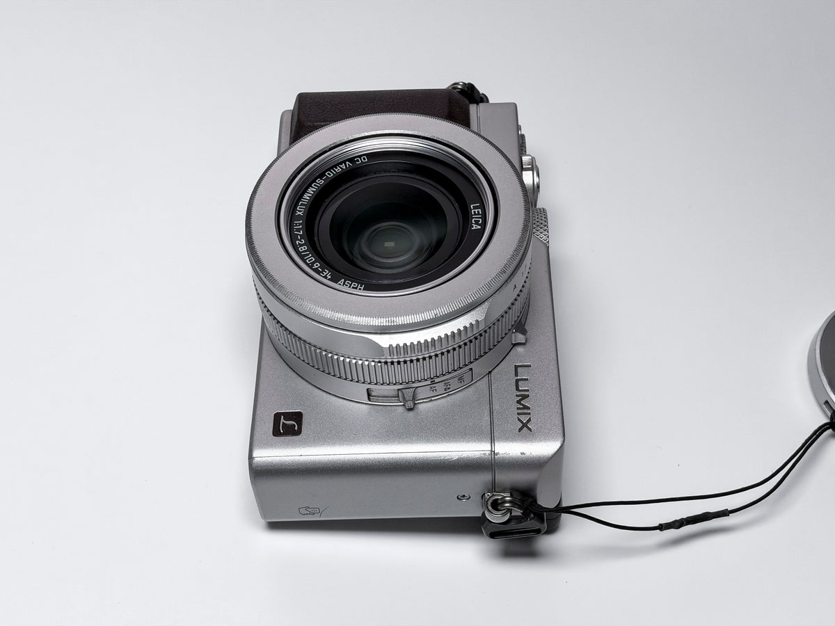 Panasonic Lumix LX100 Leica Lens - 1 Year Warranty, Excellent