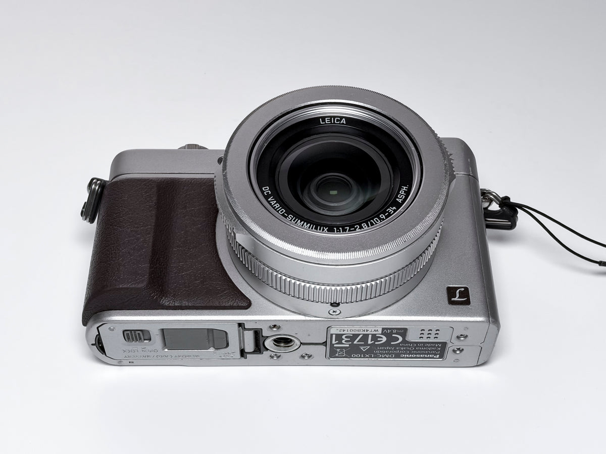 Panasonic Lumix LX100 Leica Lens - 1 Year Warranty, Excellent