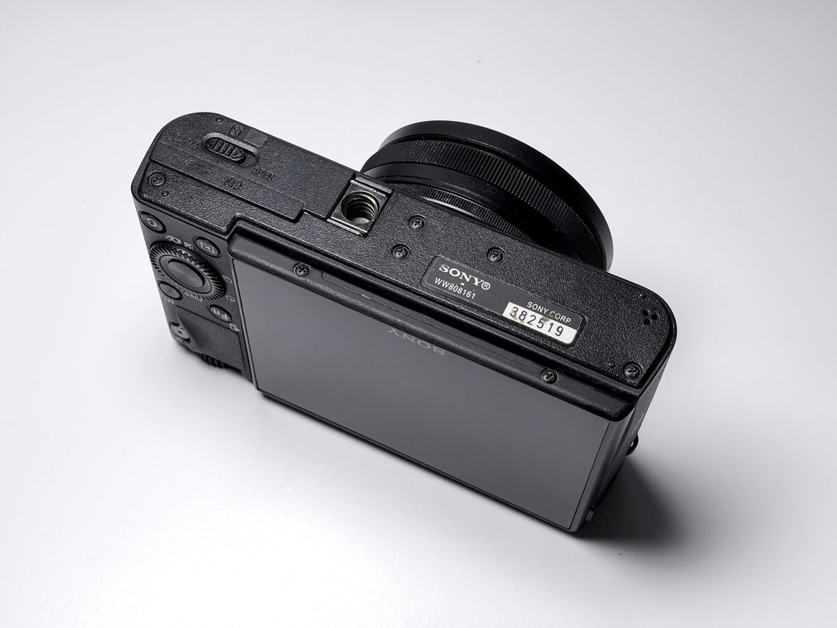 Sony RX100 III Mark 3 Cyber-shot 20,1 Mpx - Flash issue, Error E:91:01