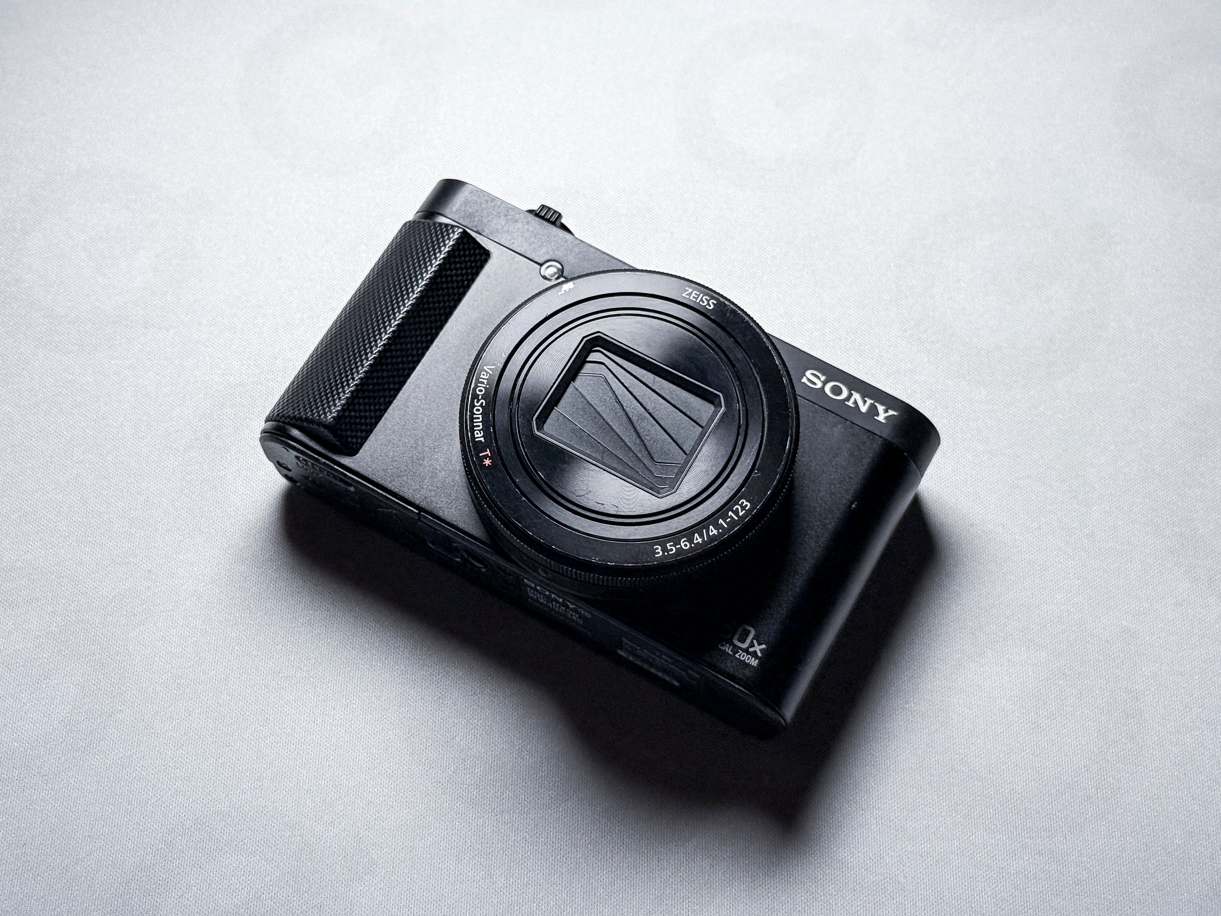 Sony Cyber-shot HX90V 18.2 Mpx 30x - 1 Year Warranty HX-90V